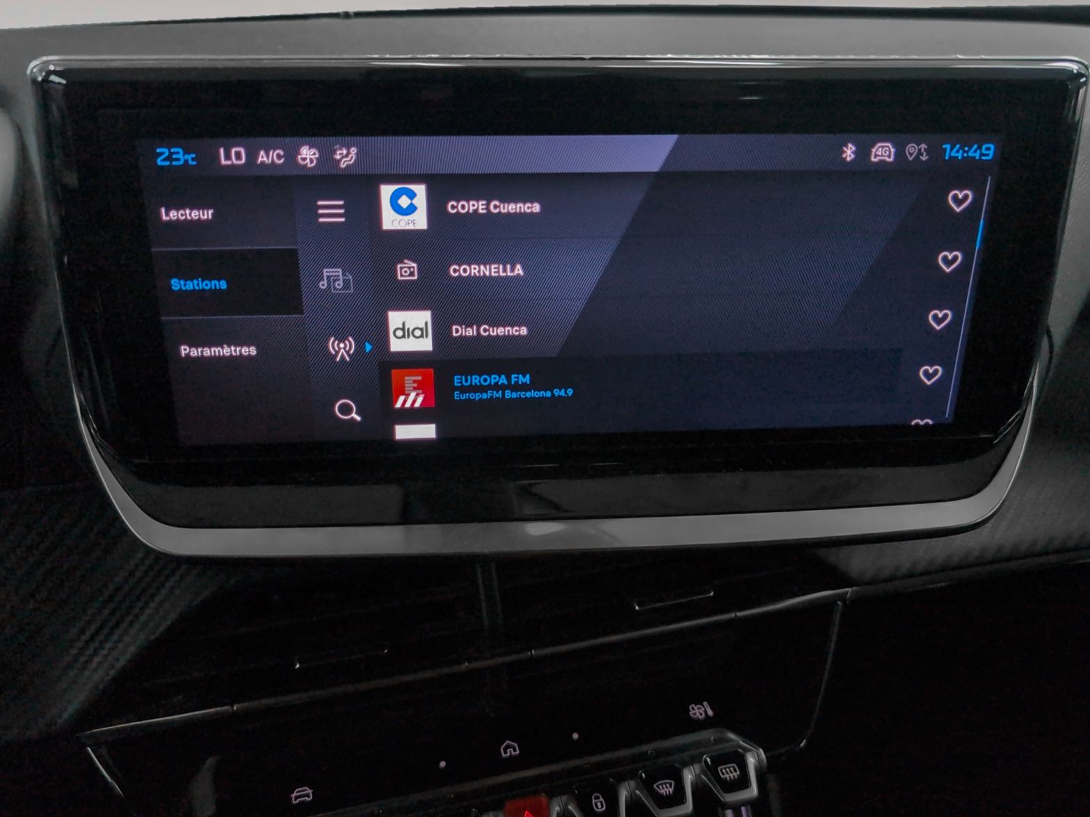 Peugeot 2008 PureTech 100 Allure - foto 18