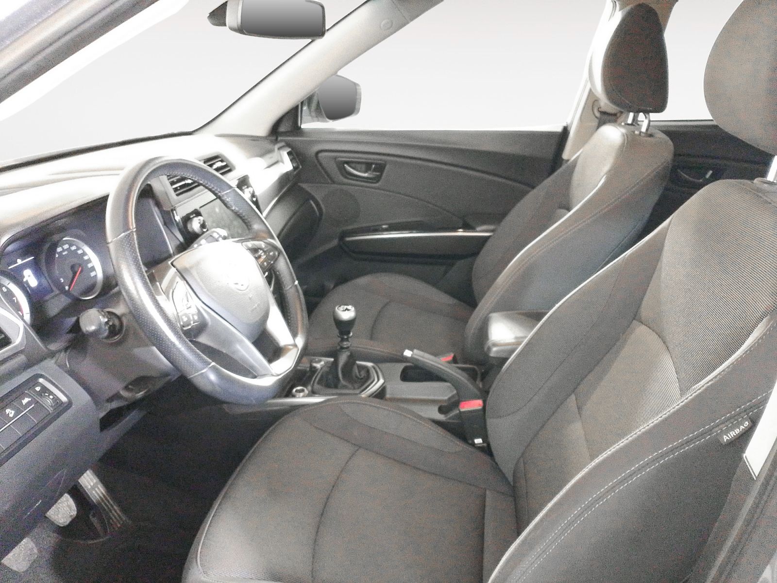 SsangYong Tivoli G15T LP Urban Plus - foto 12