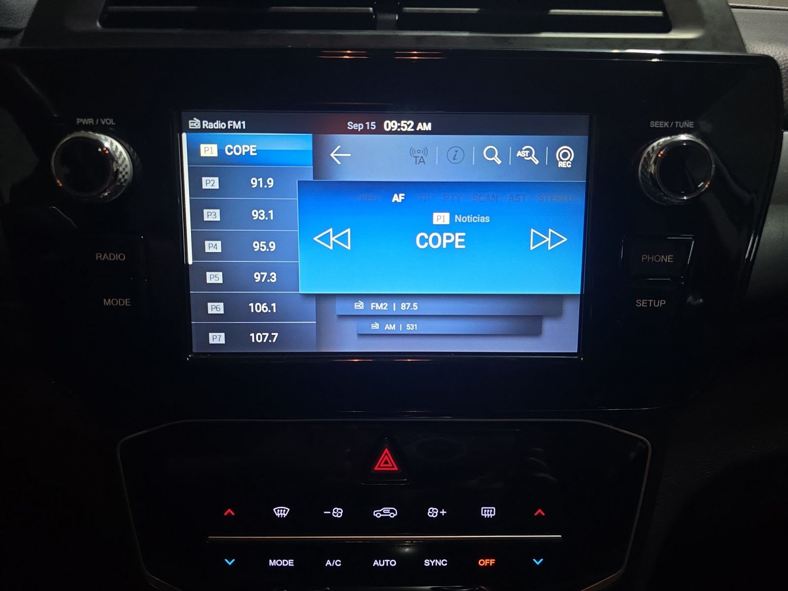 SsangYong Tivoli G15T LP Urban Plus - foto 17
