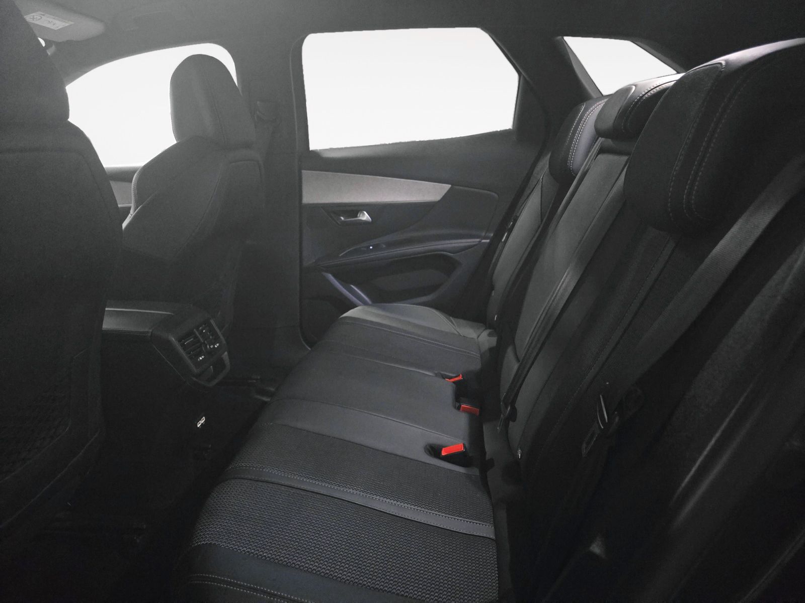 Peugeot 3008 BlueHDi 130 GT EAT8 - foto 12