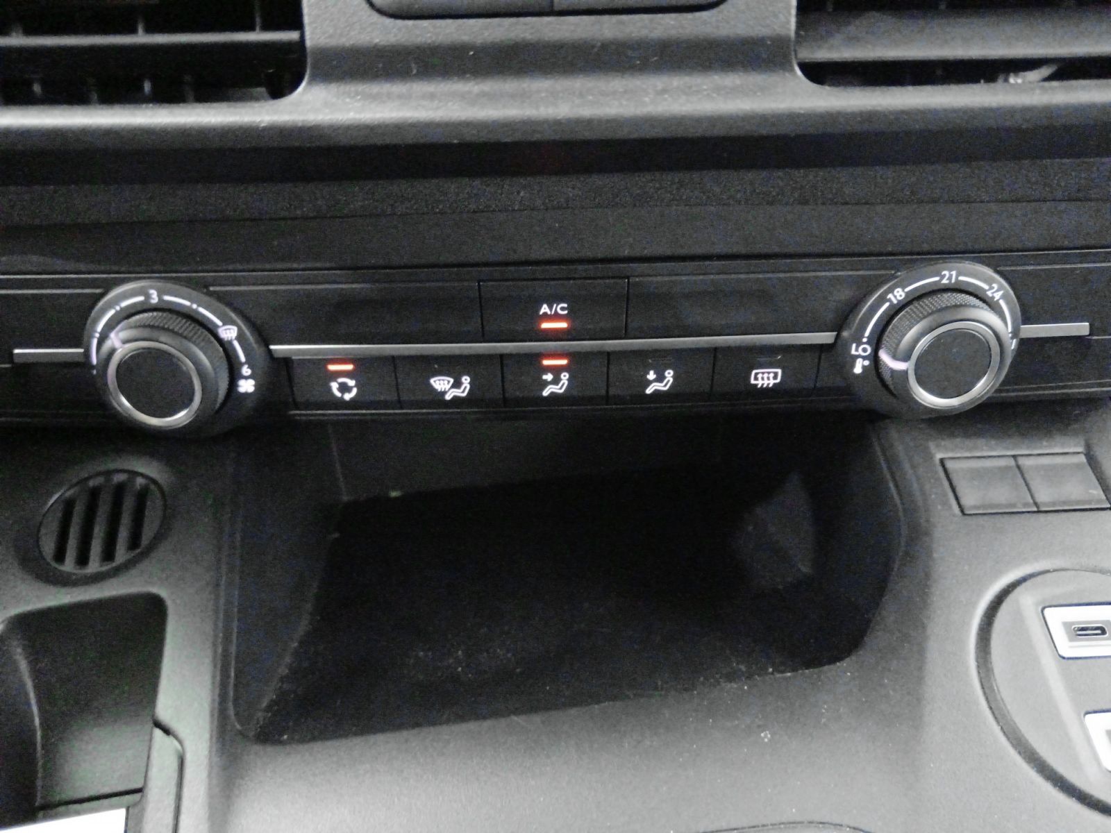 Peugeot Rifter BlueHDi 100 Allure Business Standard - foto 20