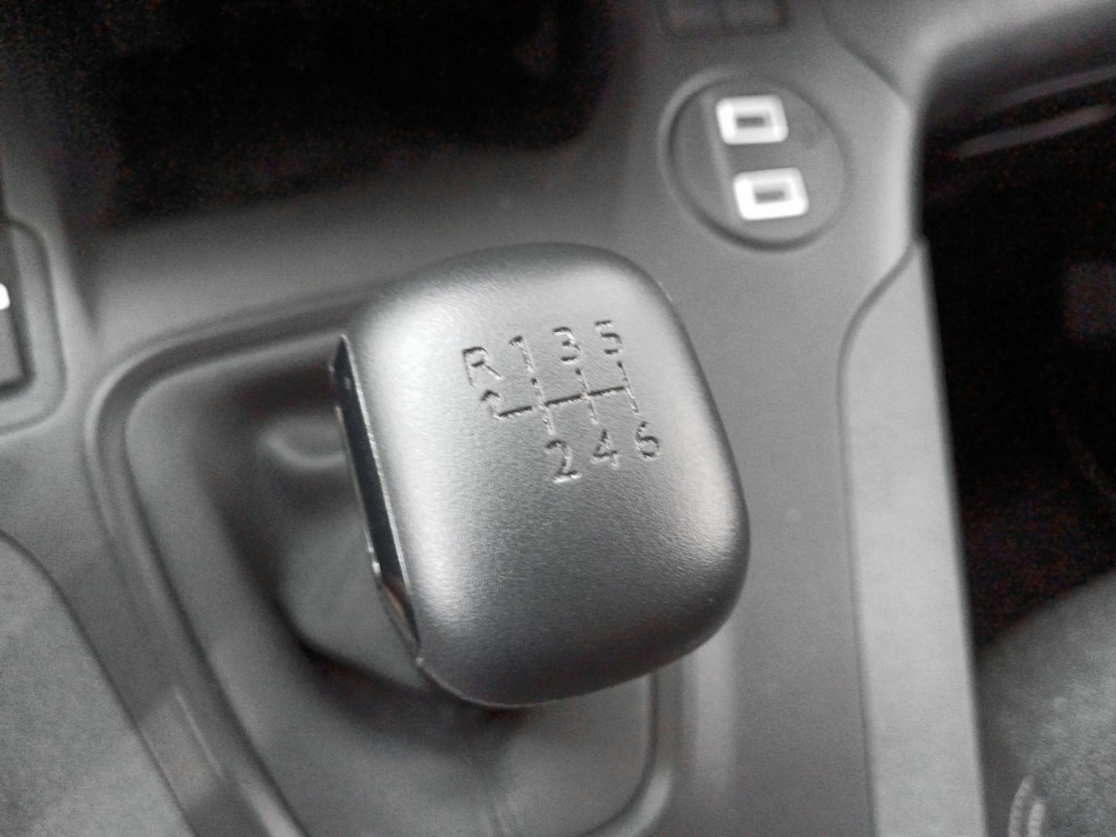 Peugeot Rifter BlueHDi 100 Allure Business Standard - foto 14