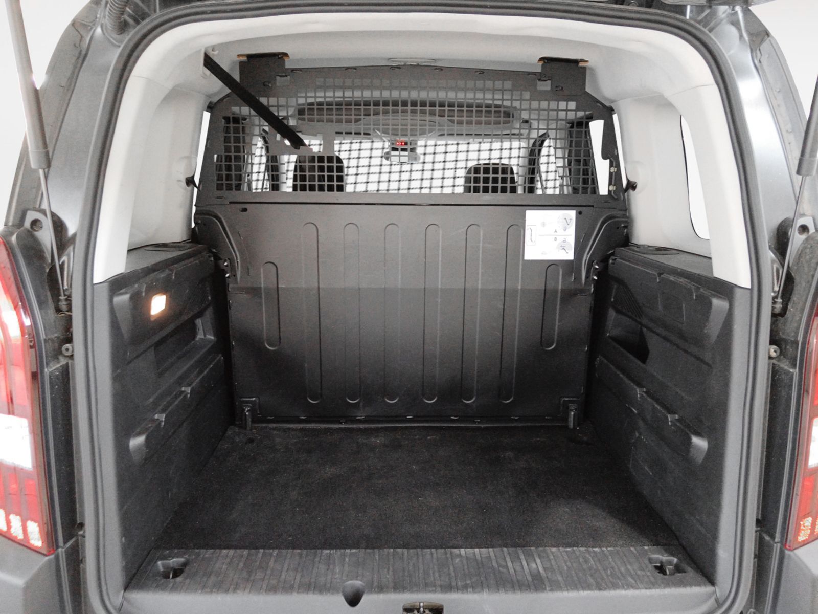 Peugeot Rifter BlueHDi 100 Allure Business Standard - foto 13