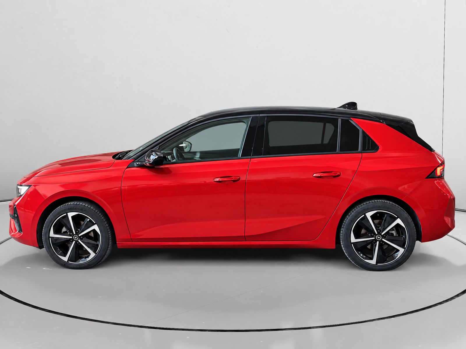 Opel Astra 1.2 Turbo XHT GS - foto 6