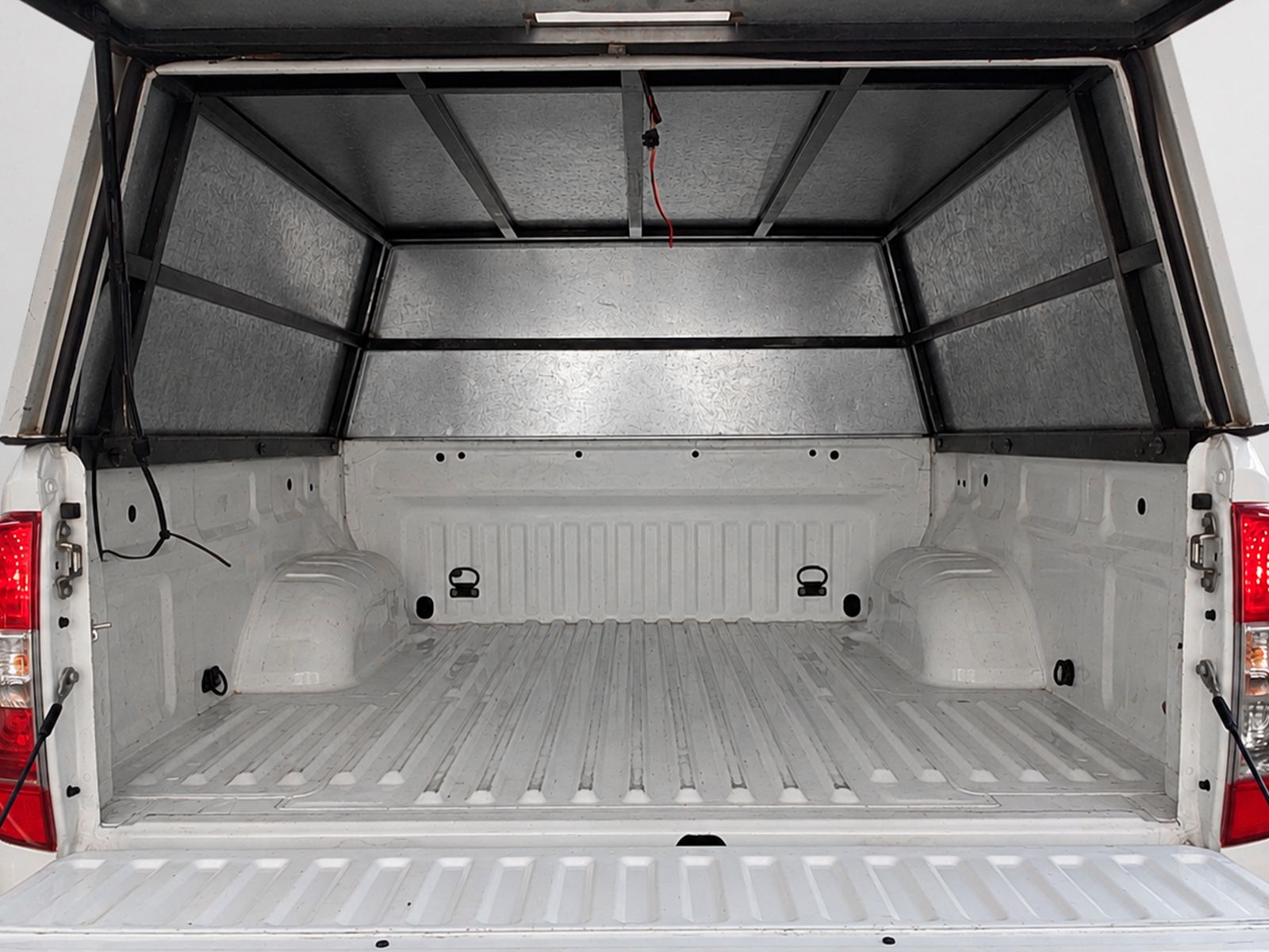 Nissan Navara PickUp 2.3 dCi Doble Cabina Visia - foto 14
