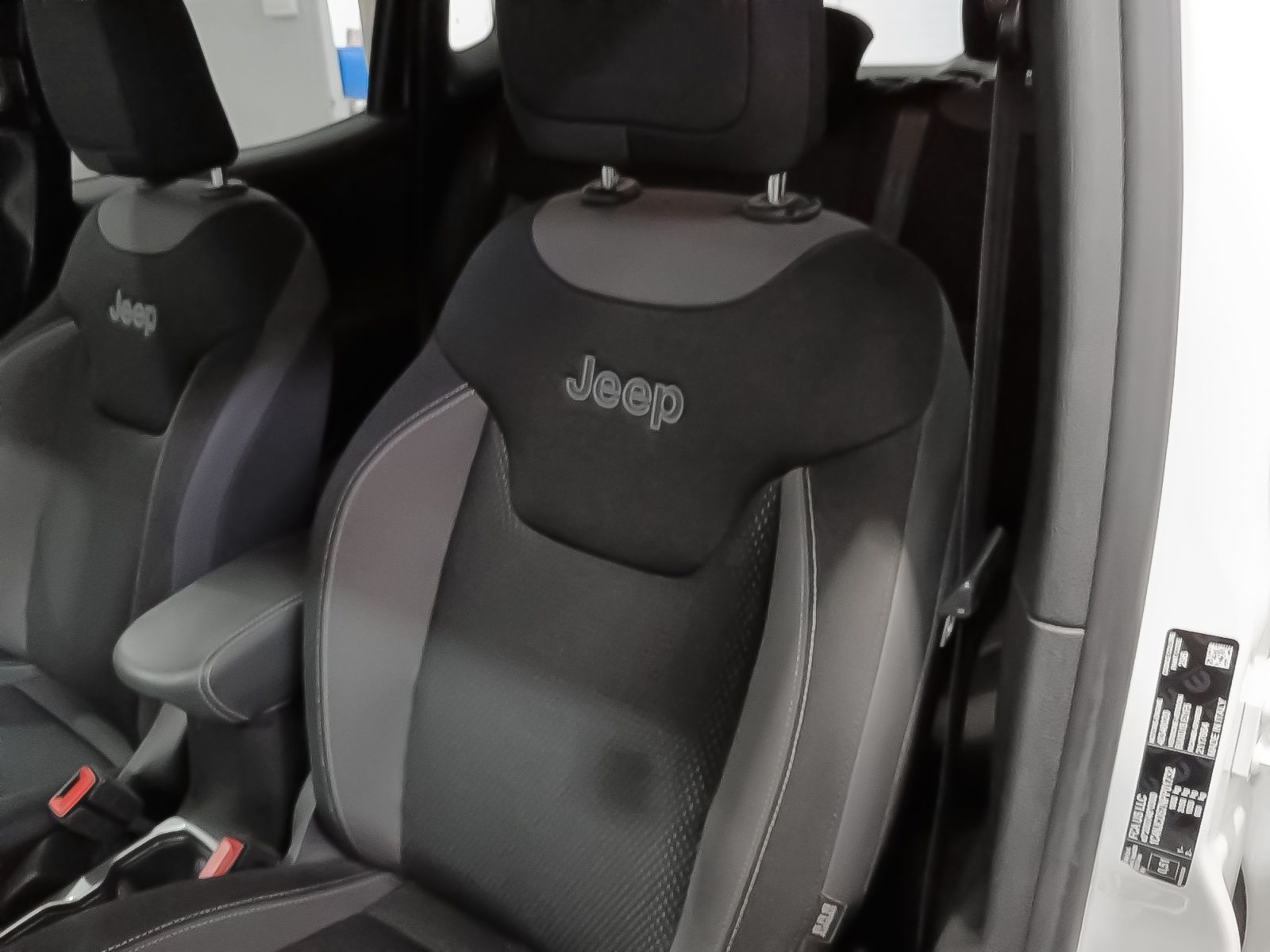 Jeep Renegade 1.6 MultiJet Limited 4x2 - foto 22