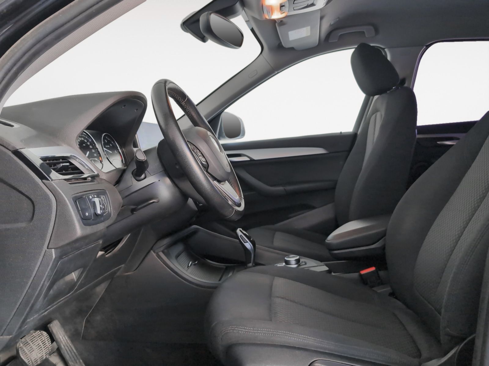 BMW X1 sDrive18d - foto 11