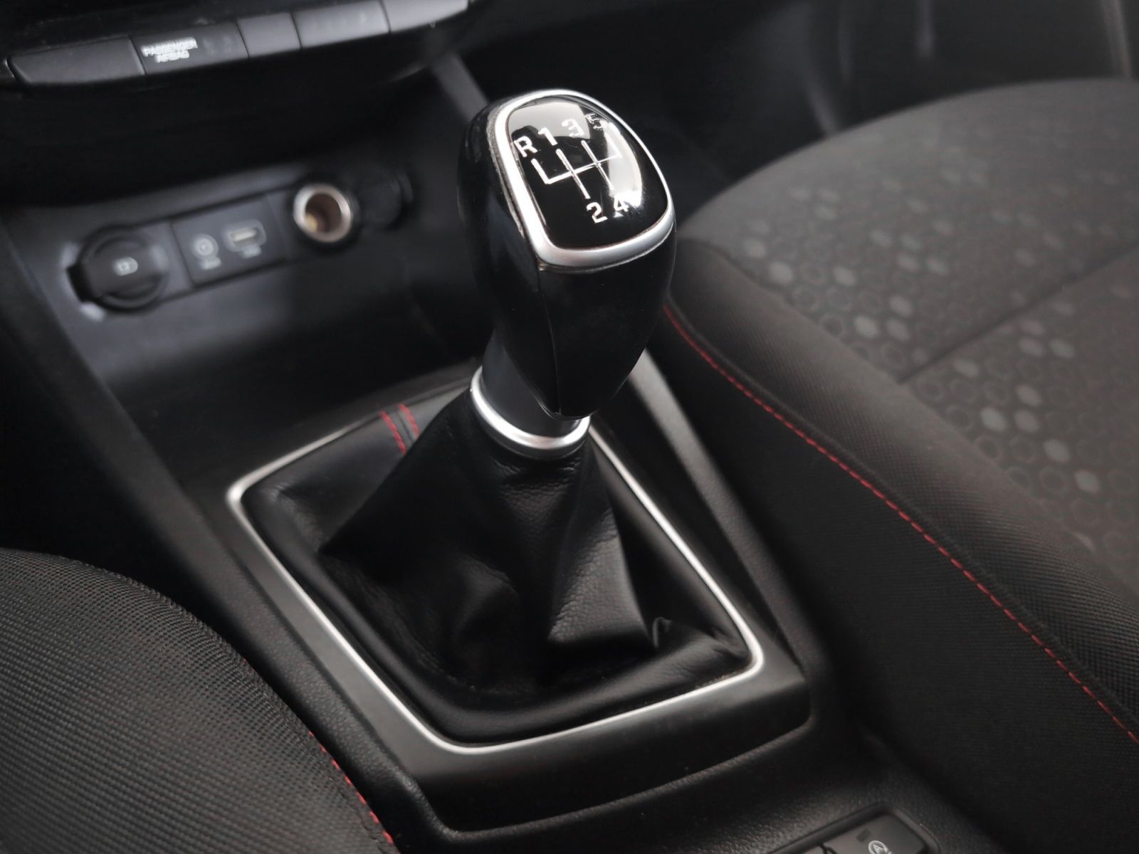 Hyundai i20 1.0 T-GDi Tecno - foto 15