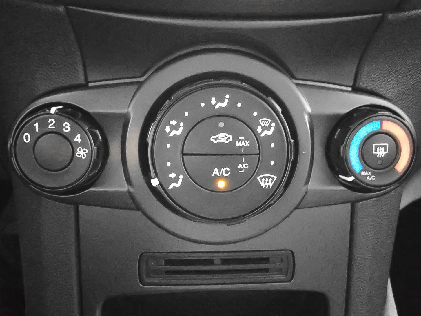 Ford Fiesta 1.25 Duratec Trend - foto 19