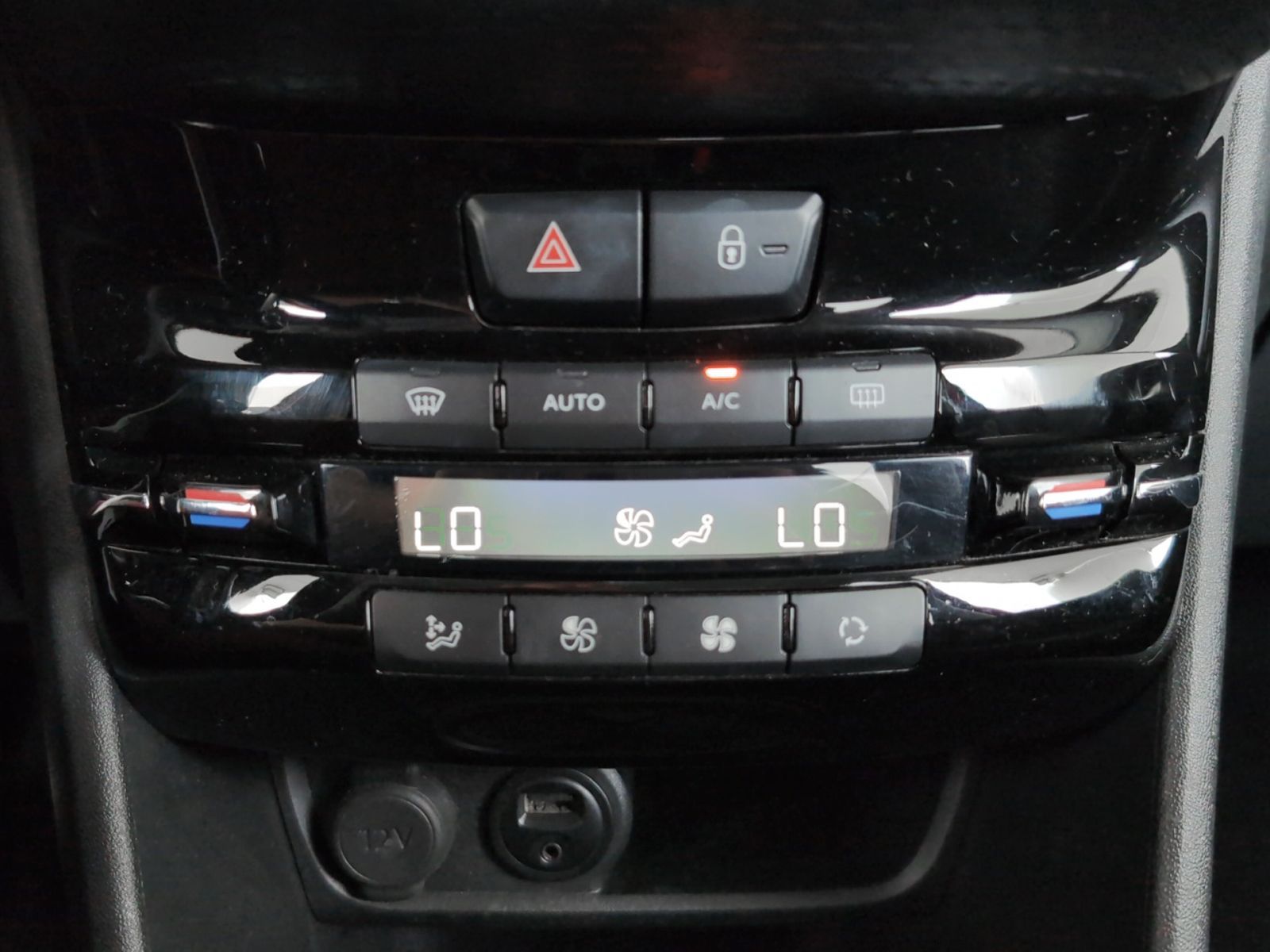 Peugeot 208 1.2L PureTech GT-Line - foto 22