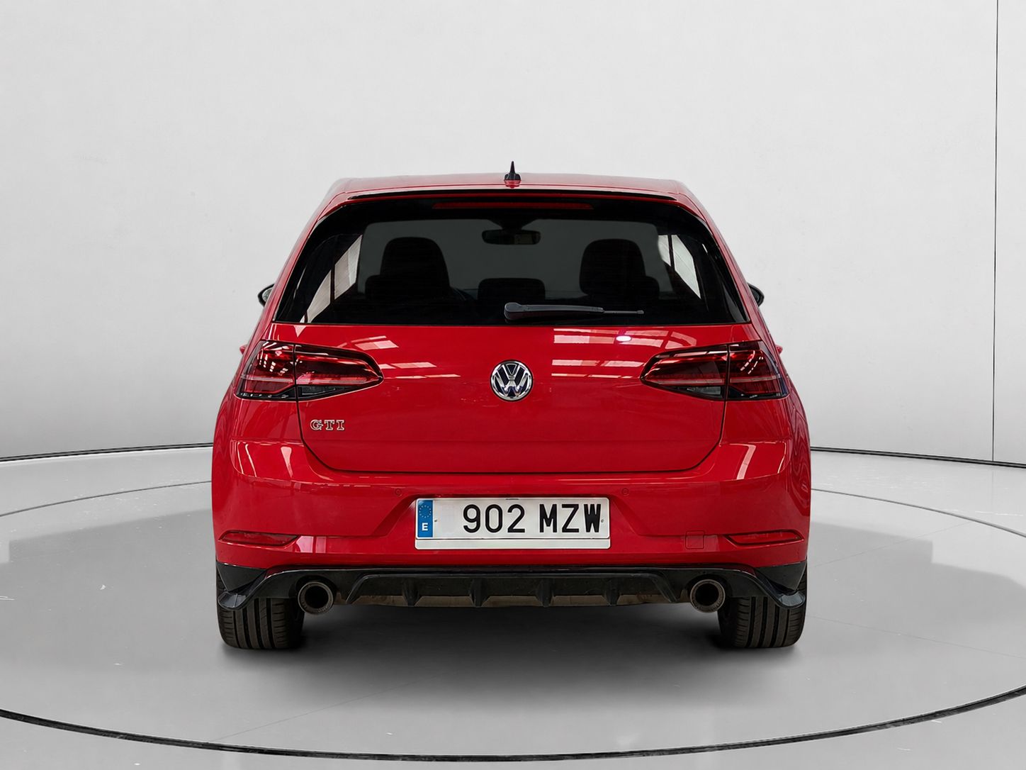 Volkswagen Golf GTI TCR 2.0 TSI DSG - foto 4