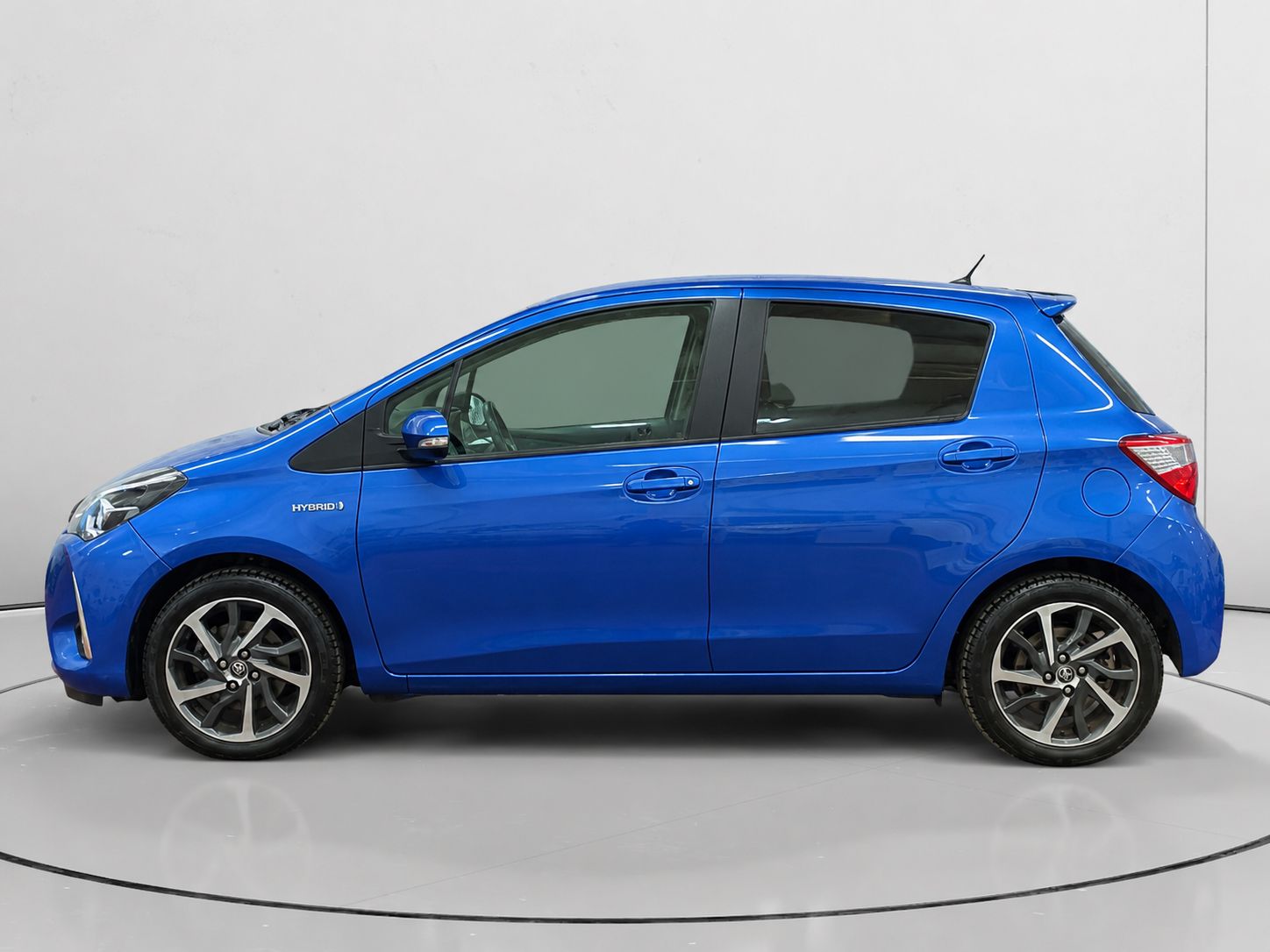 Toyota Yaris 1.5 100H Active - foto 6