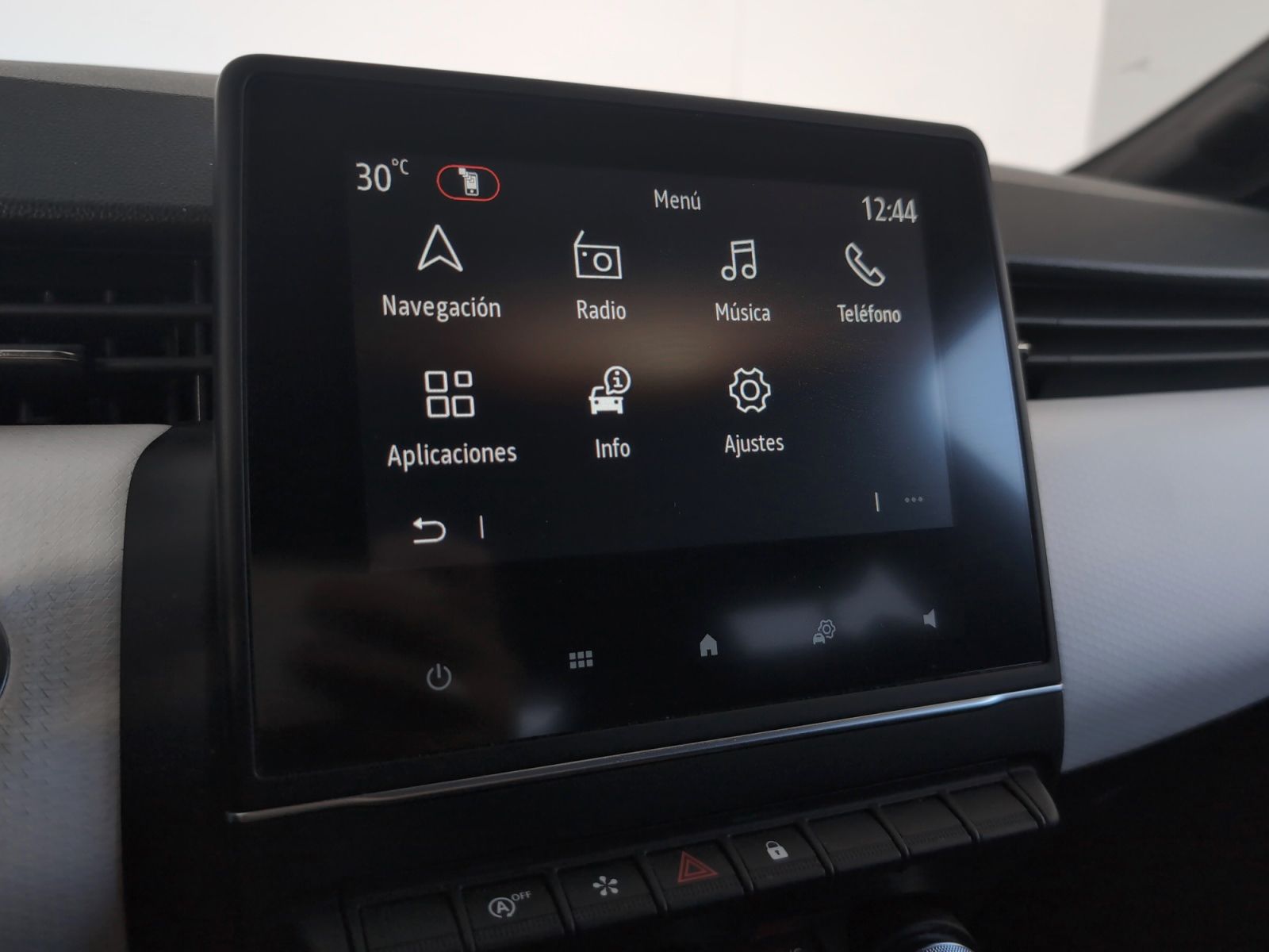 Renault Clio Techno TCe - foto 17