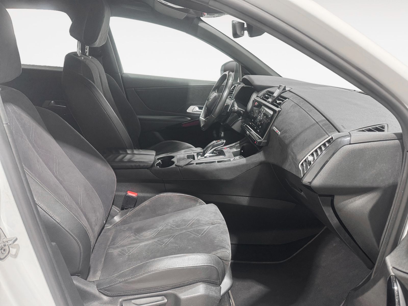 DS DS 7 Crossback PureTech 180 Performance Line - foto 13