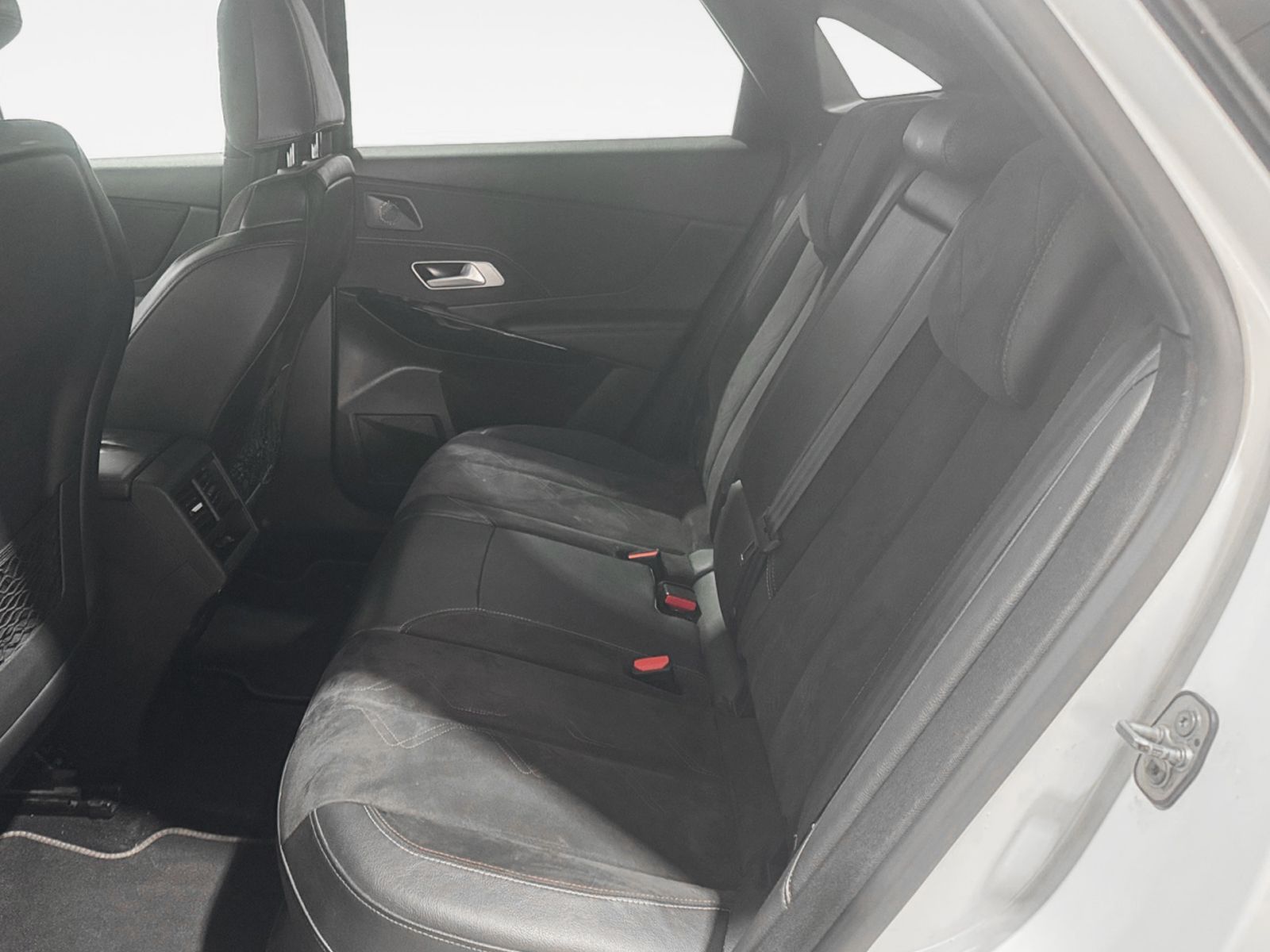 DS DS 7 Crossback PureTech 180 Performance Line - foto 12