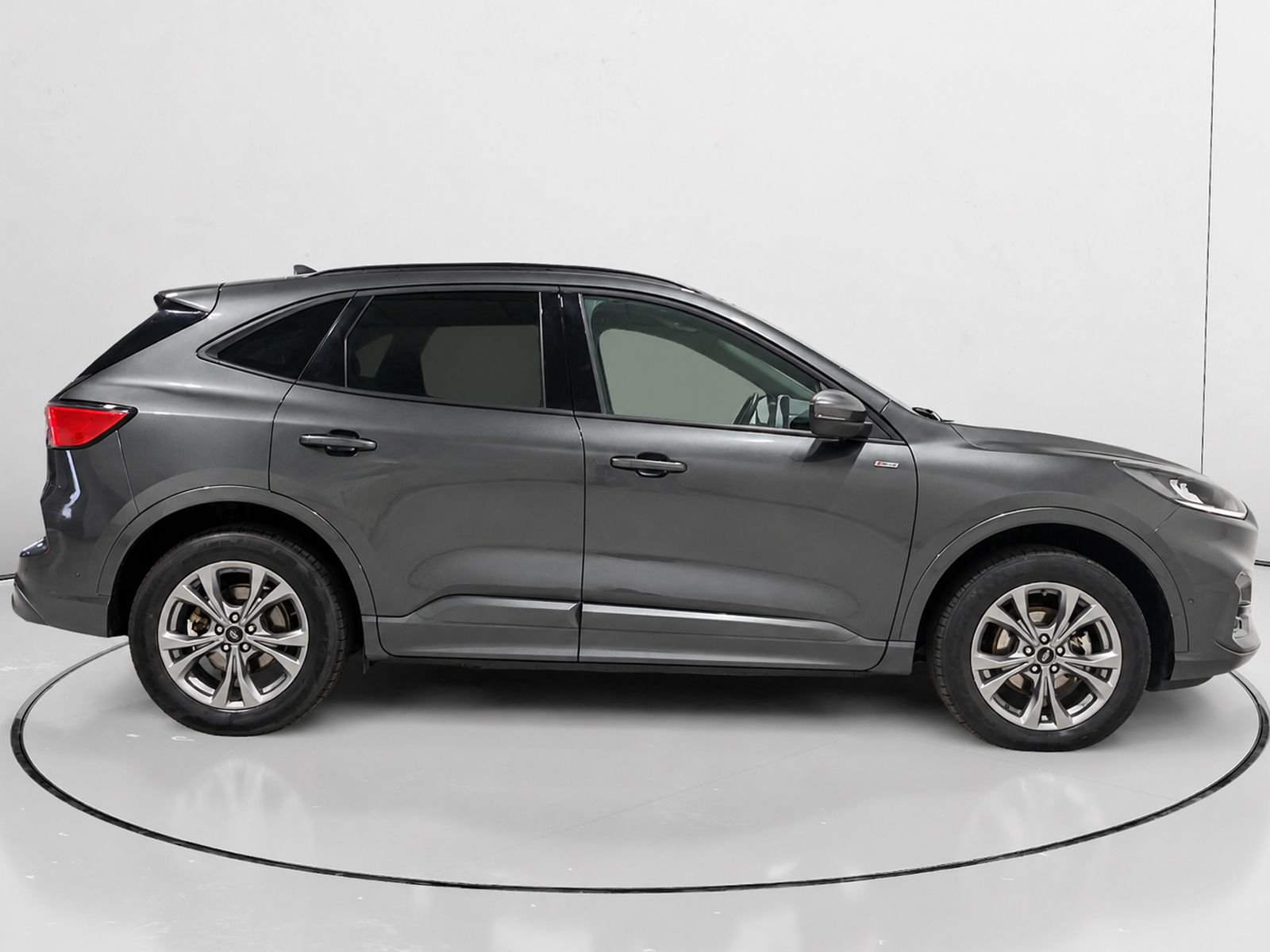 Ford Kuga 2.5 Duratec PHEV ST-Line - foto 2