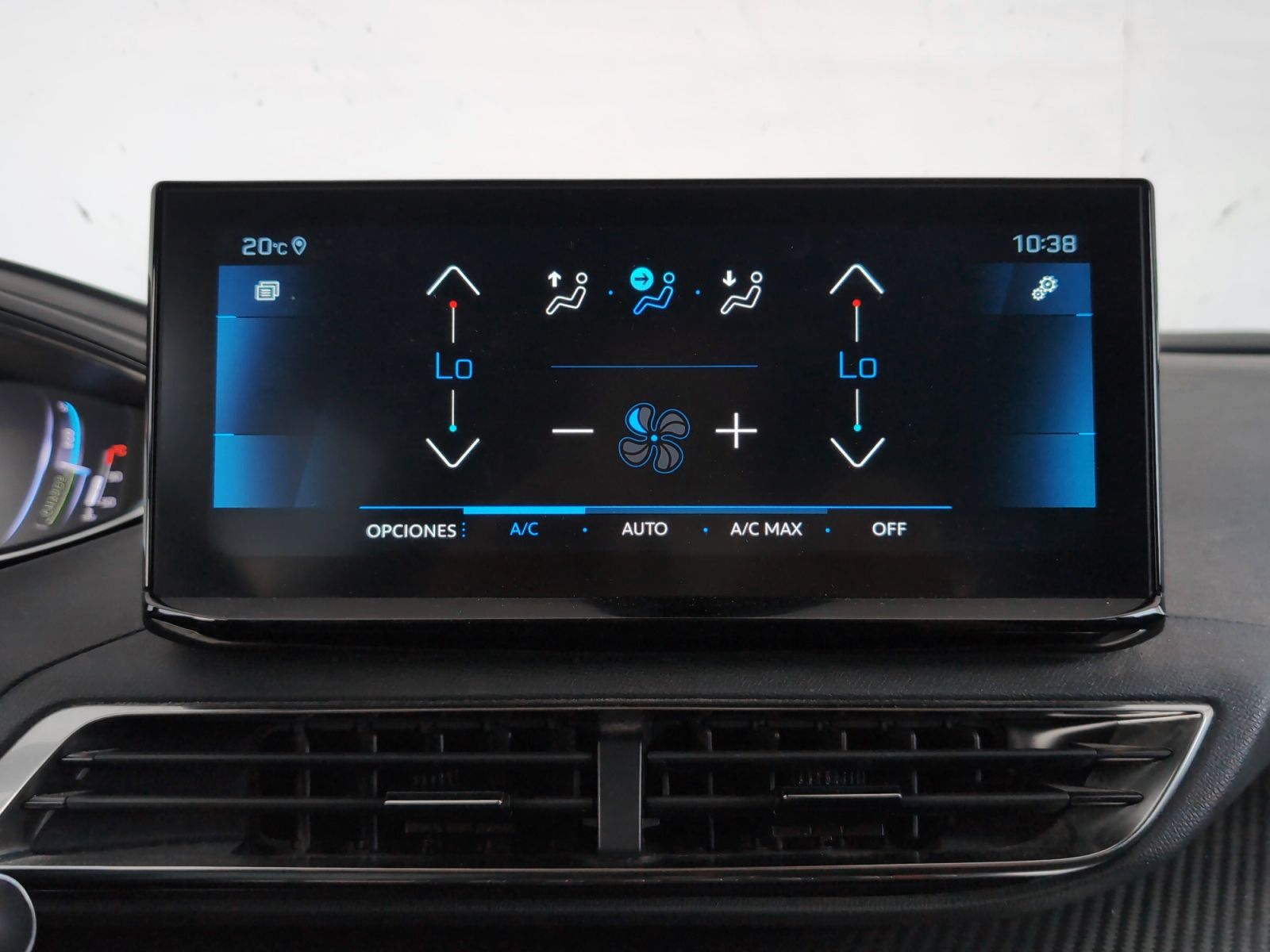 Peugeot 5008 Hybrid 1.2 Allure Pack eDCS6 - foto 23