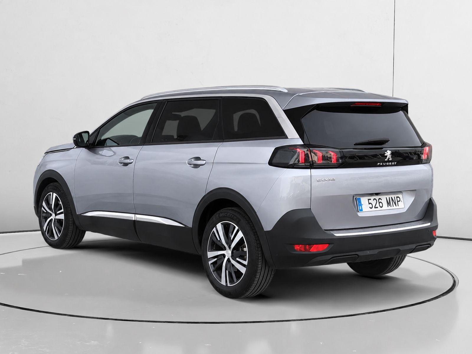 Peugeot 5008 Hybrid 1.2 Allure Pack eDCS6 - foto 5