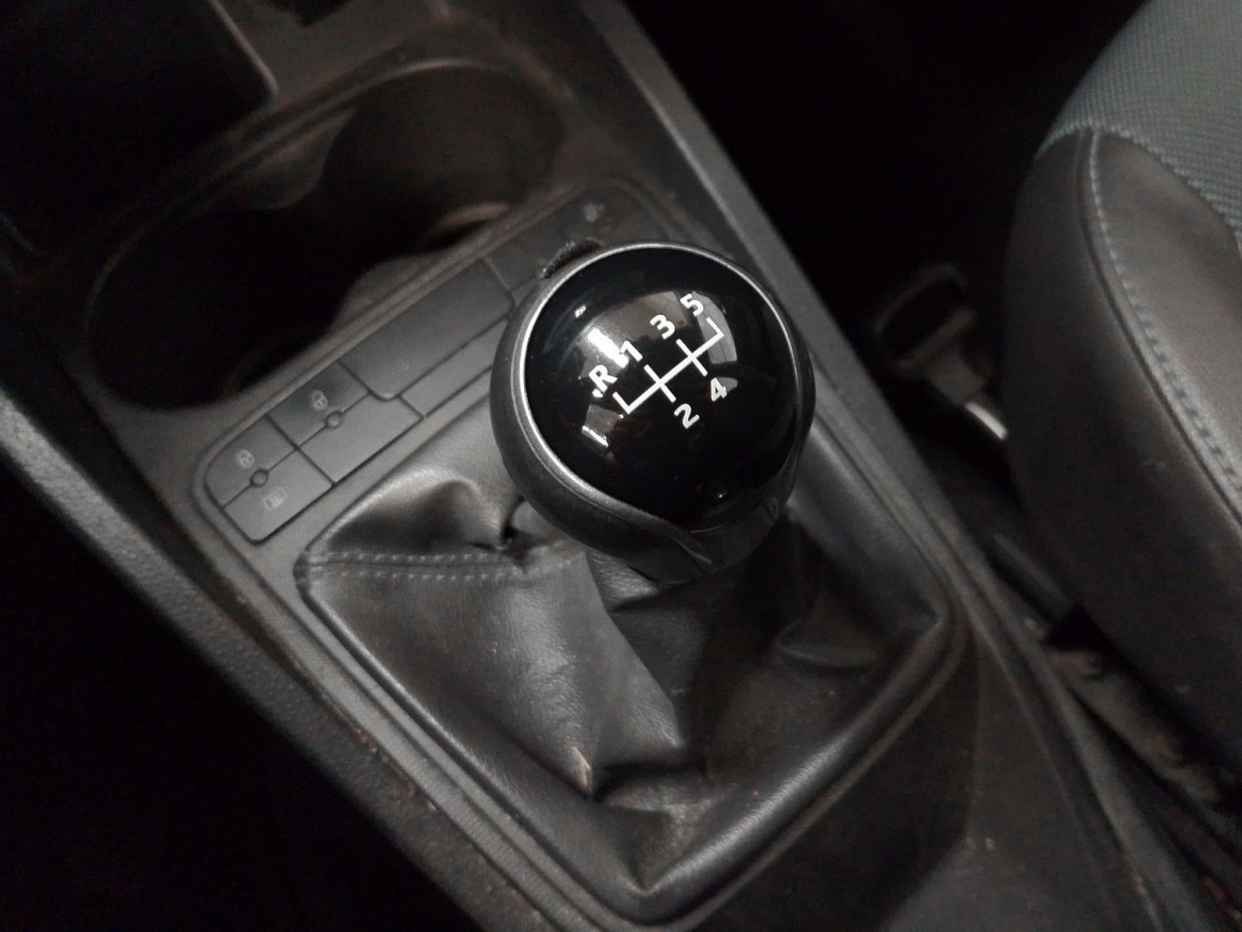 SEAT Ibiza 1.6 TDI Style ITech 30 Aniversario - foto 14