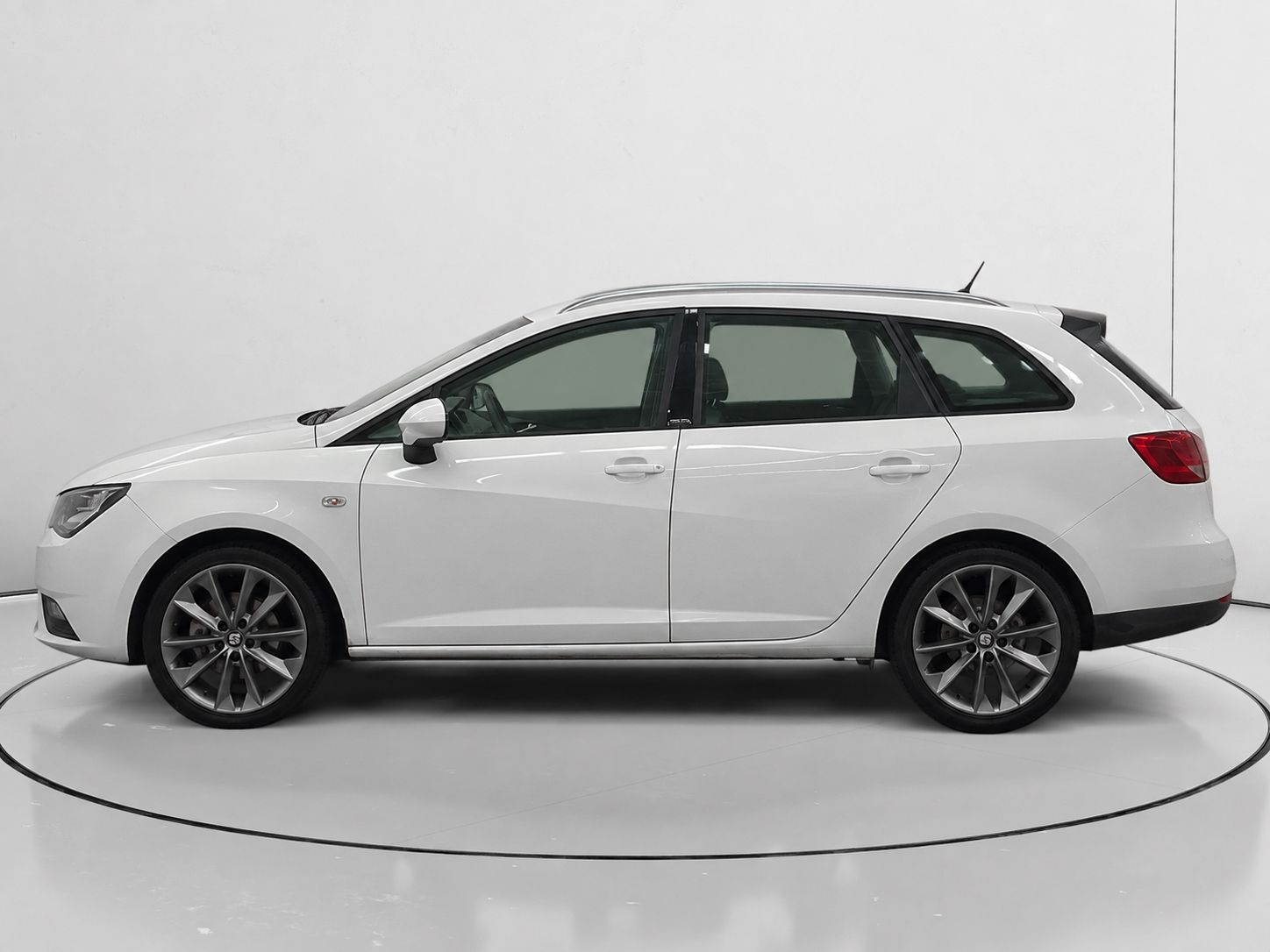 SEAT Ibiza 1.6 TDI Style ITech 30 Aniversario - foto 6