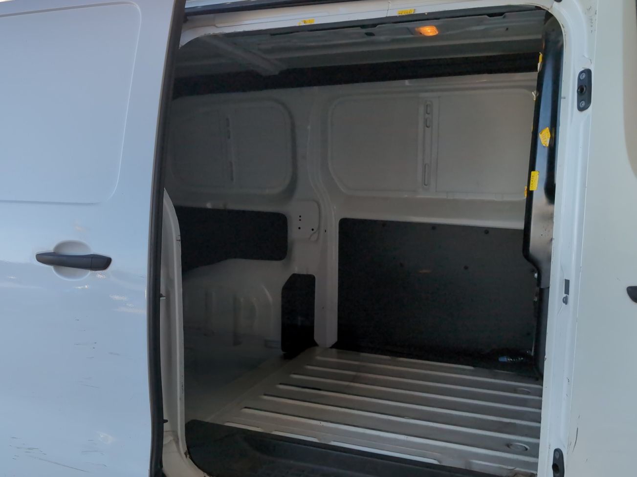 Toyota Proace Furgon 1.5D GX L1 - foto 13