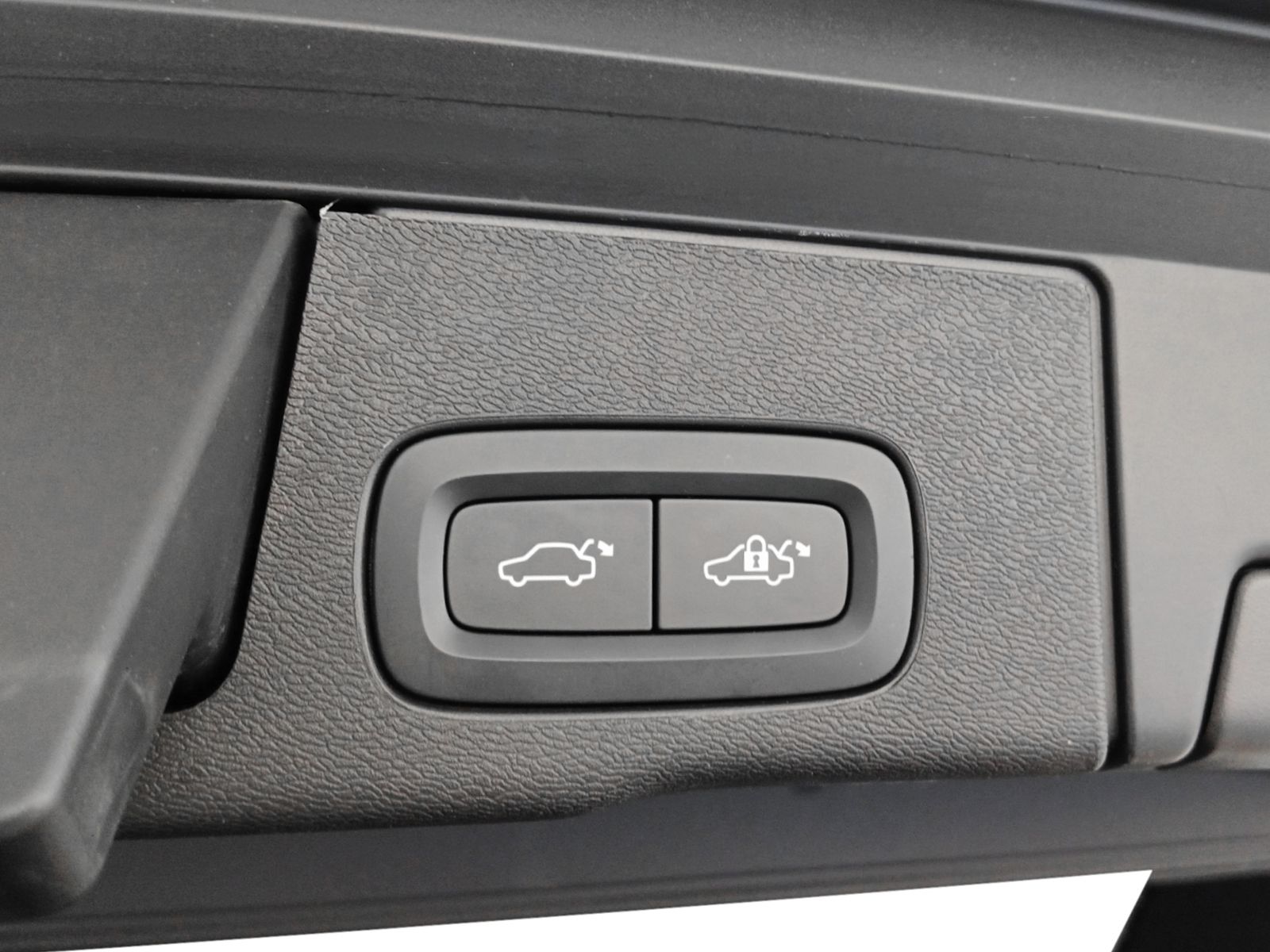Volvo XC60 B4 D Core - foto 15