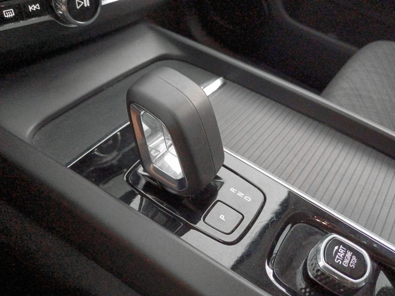 Volvo XC60 B4 D Core - foto 16