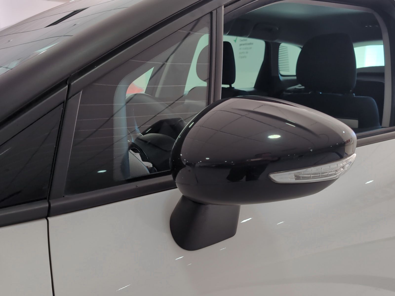 Citroën C3 Aircross PureTech 110 Plus - foto 22
