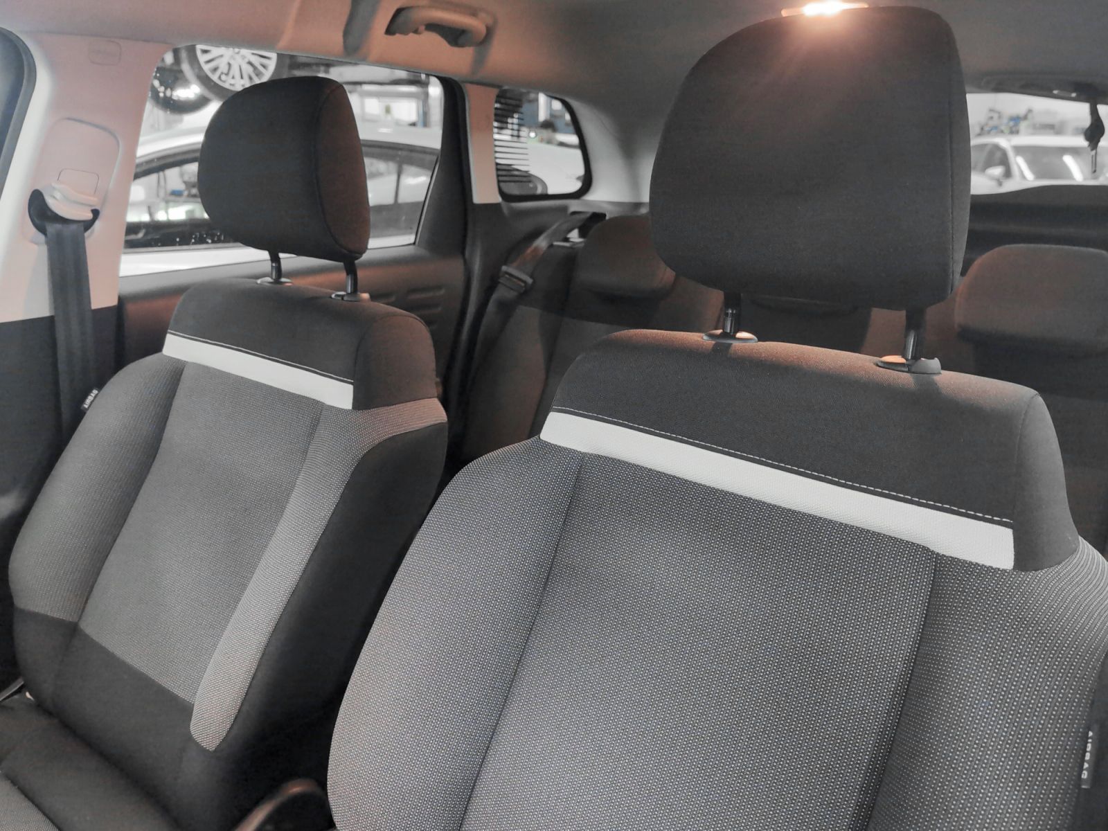 Citroën C3 Aircross PureTech 110 Plus - foto 20
