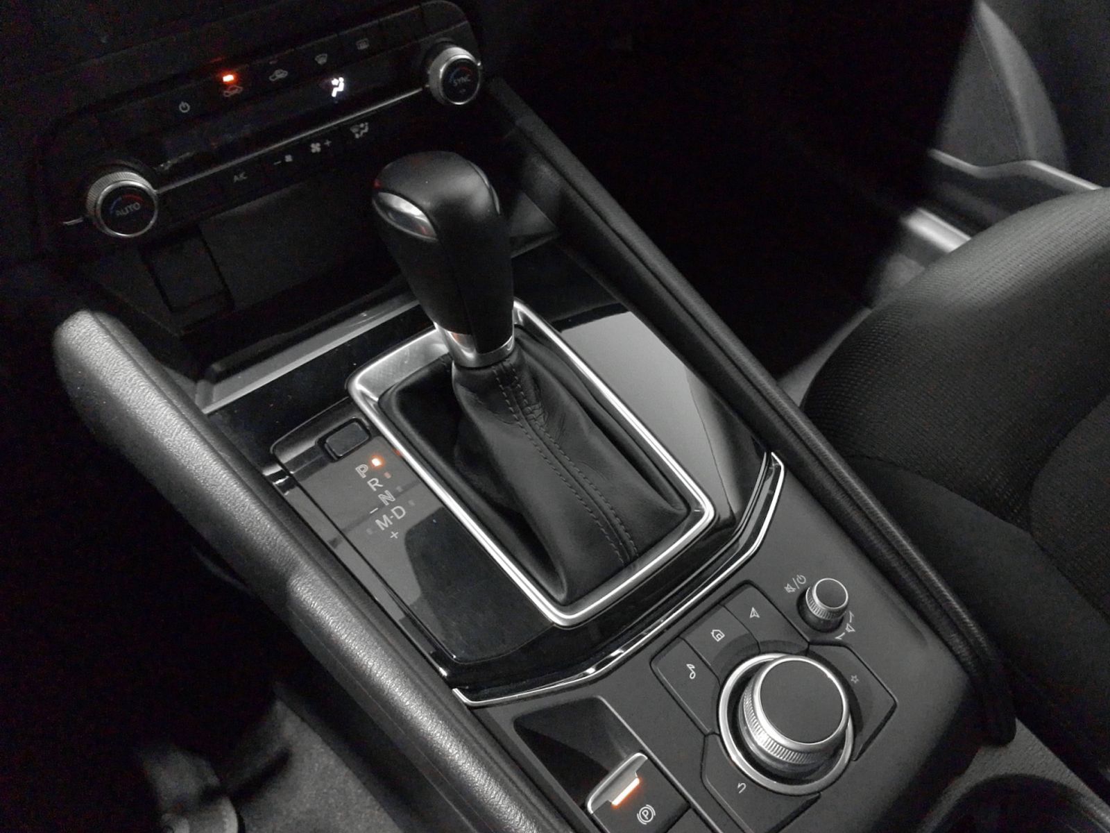 Mazda CX-5 2.2 DE Evolution - foto 16