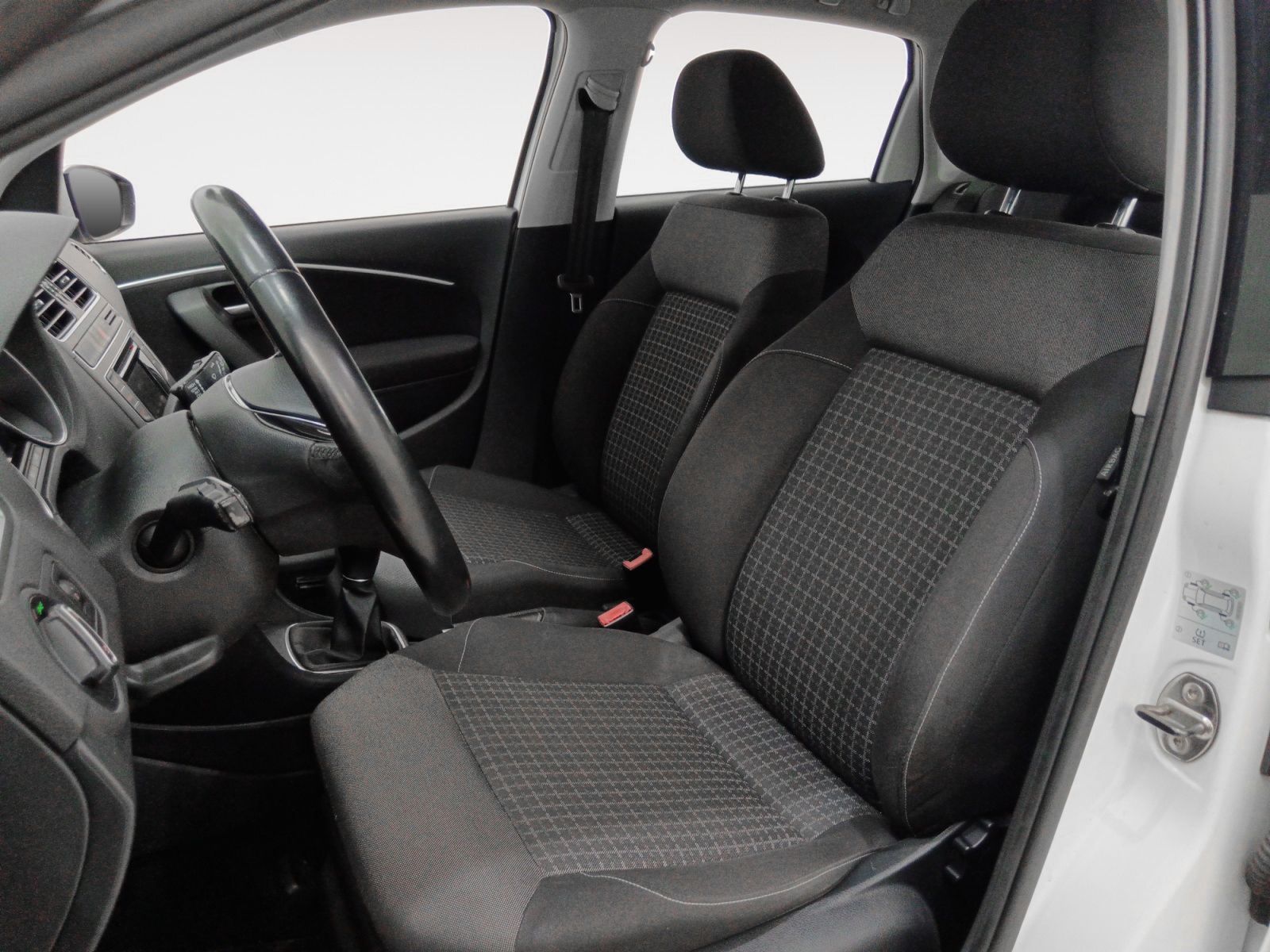 Volkswagen Polo Advance 1.4 TDI BMT - foto 11