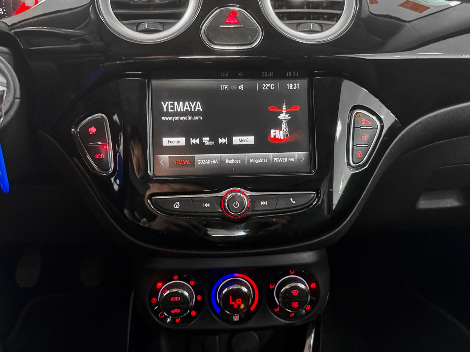 Opel Adam 1.4 XER Slam - foto 18