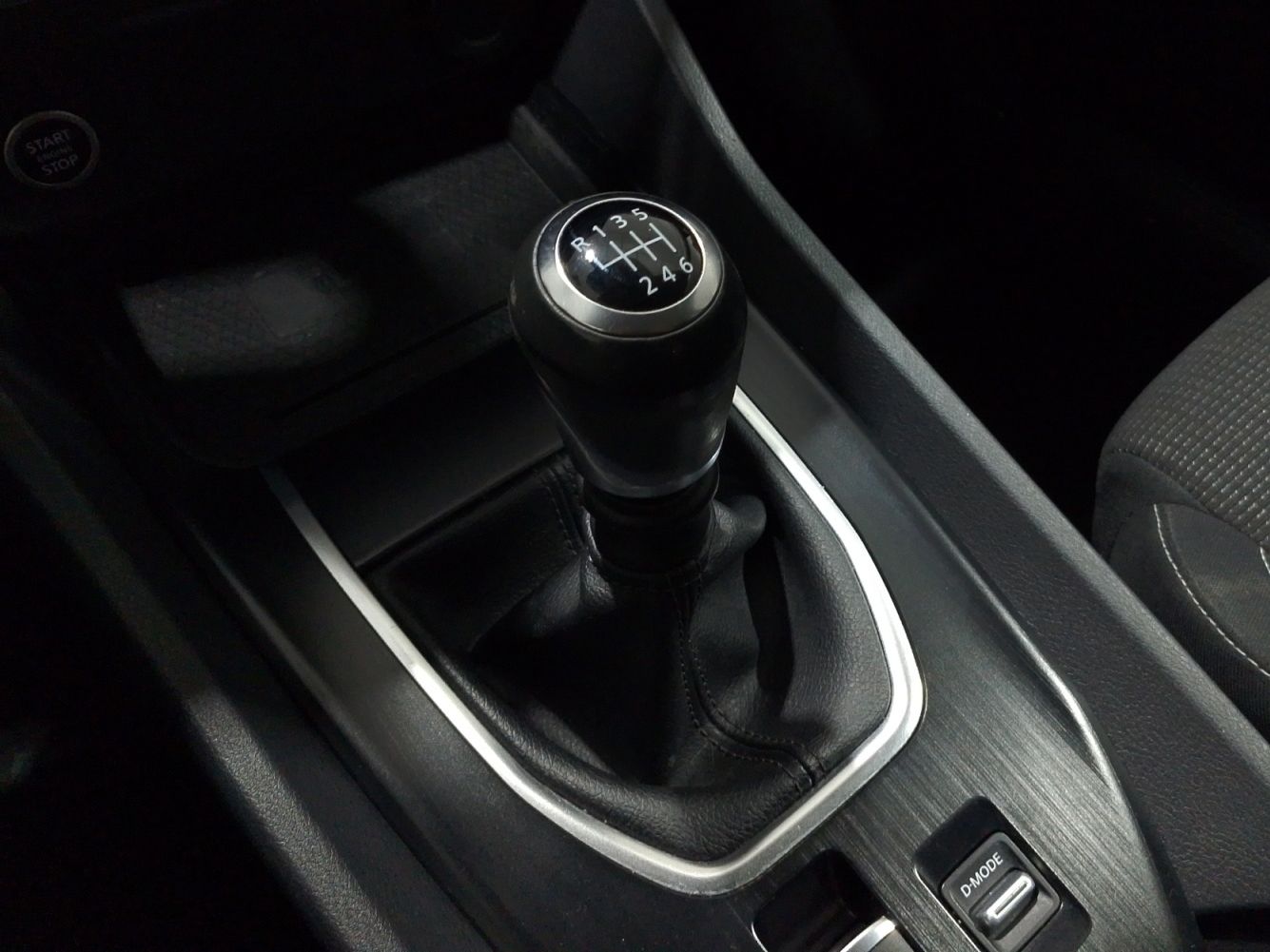 Nissan Qashqai DIG-T 140 mHEV Acenta 4x2 - foto 15