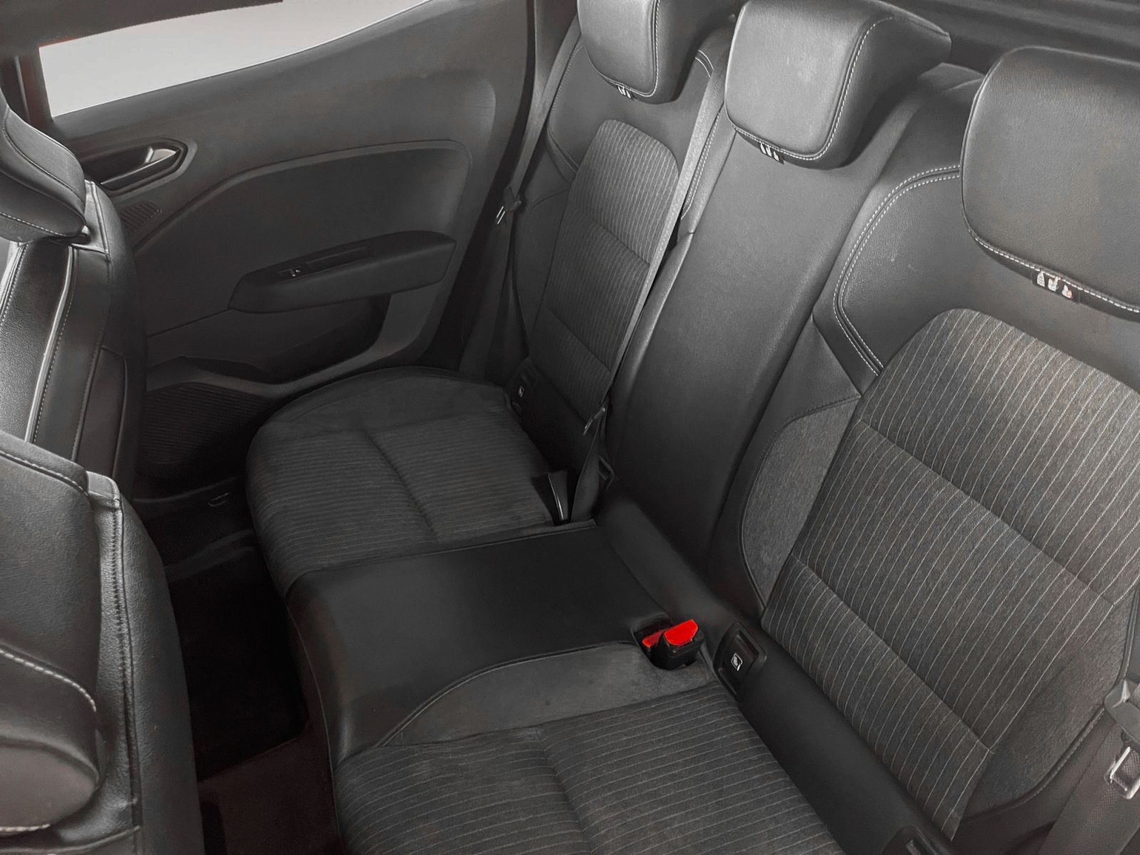 Renault Clio Zen TCe GPF - foto 12