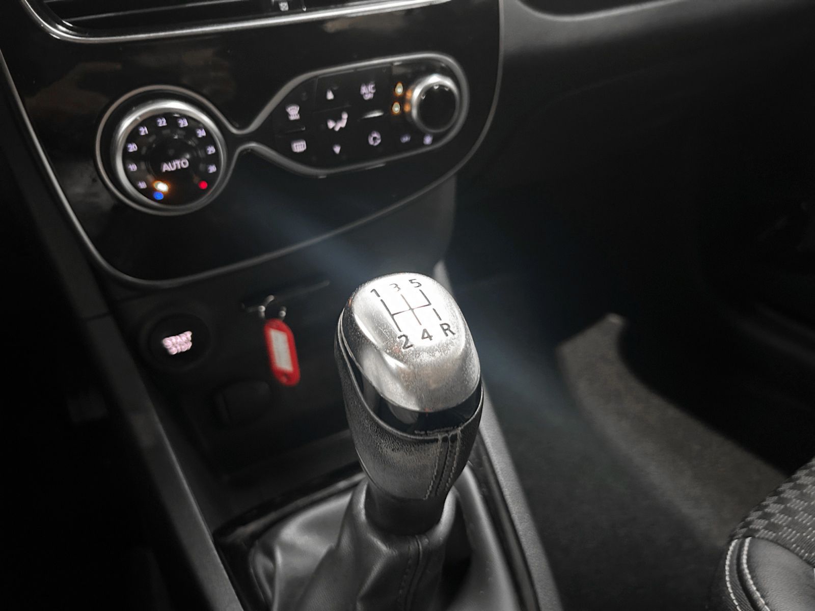 Renault Clio Zen Energy dCi - foto 14