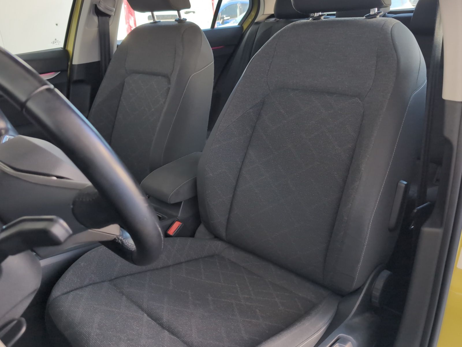 Volkswagen Golf Life 1.0 TSI - foto 22