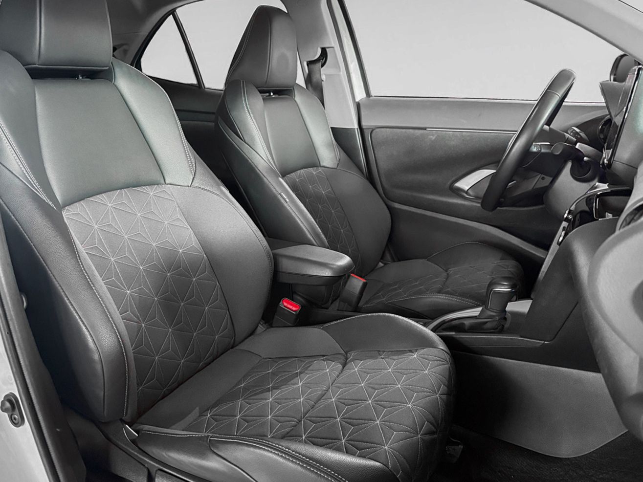 Toyota Yaris Cross 120H Business Plus - foto 12