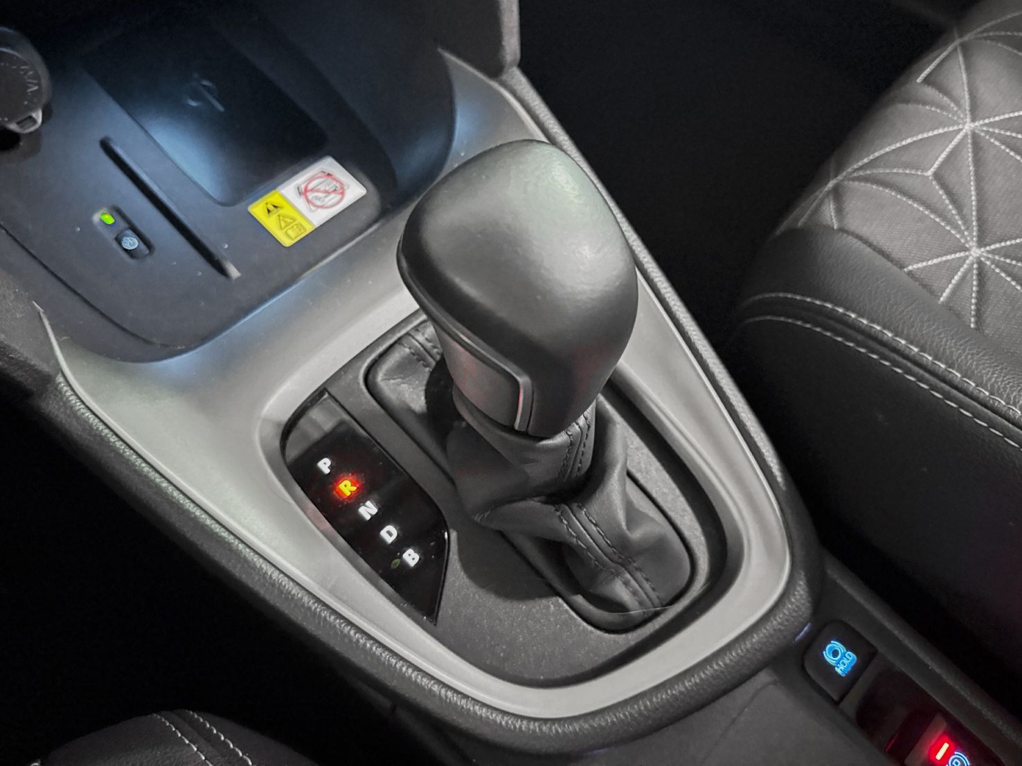 Toyota Yaris Cross 120H Business Plus - foto 14