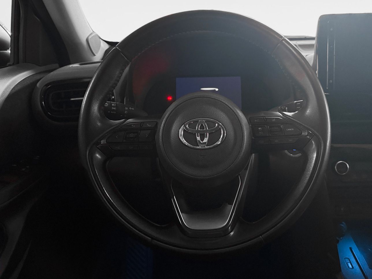 Toyota Yaris Cross 120H Business Plus - foto 9