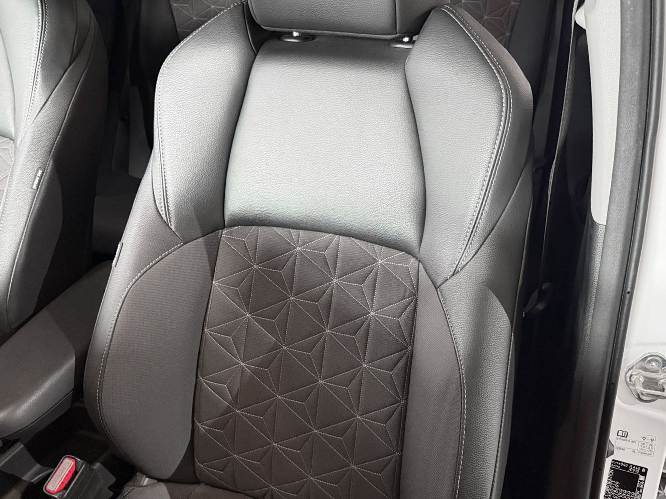Toyota Yaris Cross 120H Business Plus - foto 22