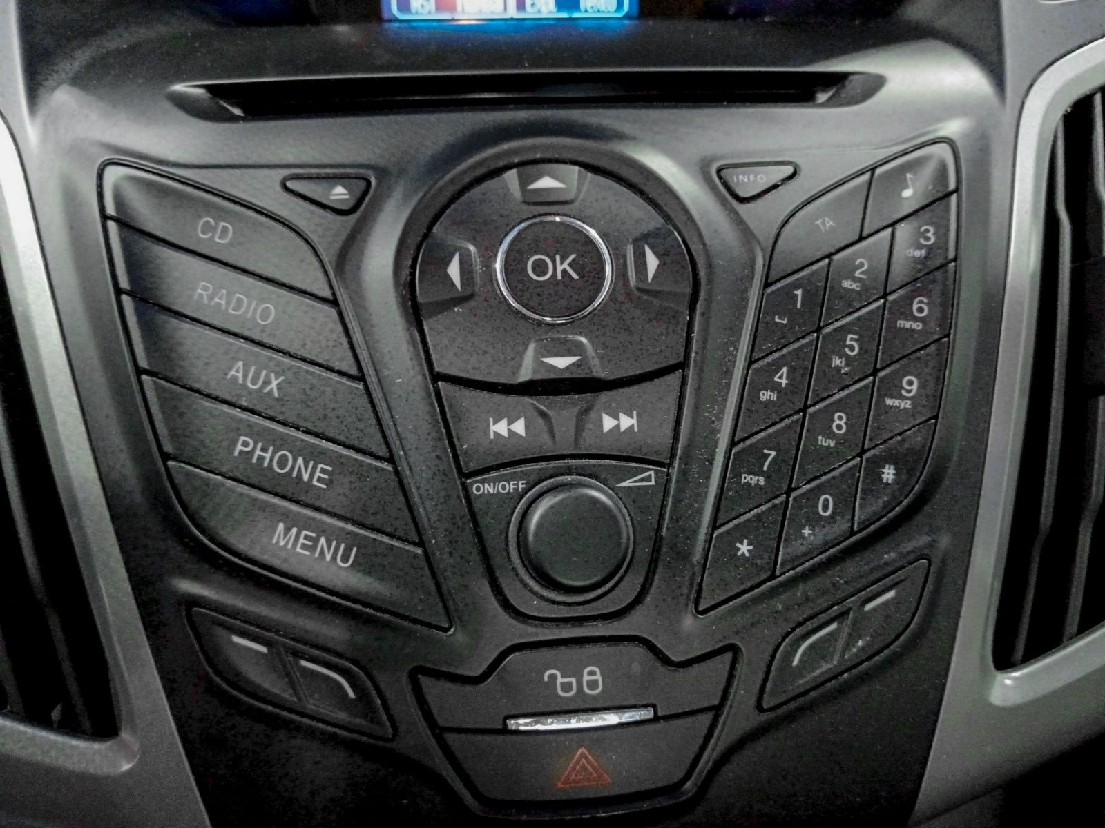 Ford Focus 1.0 EcoBoost Trend - foto 20
