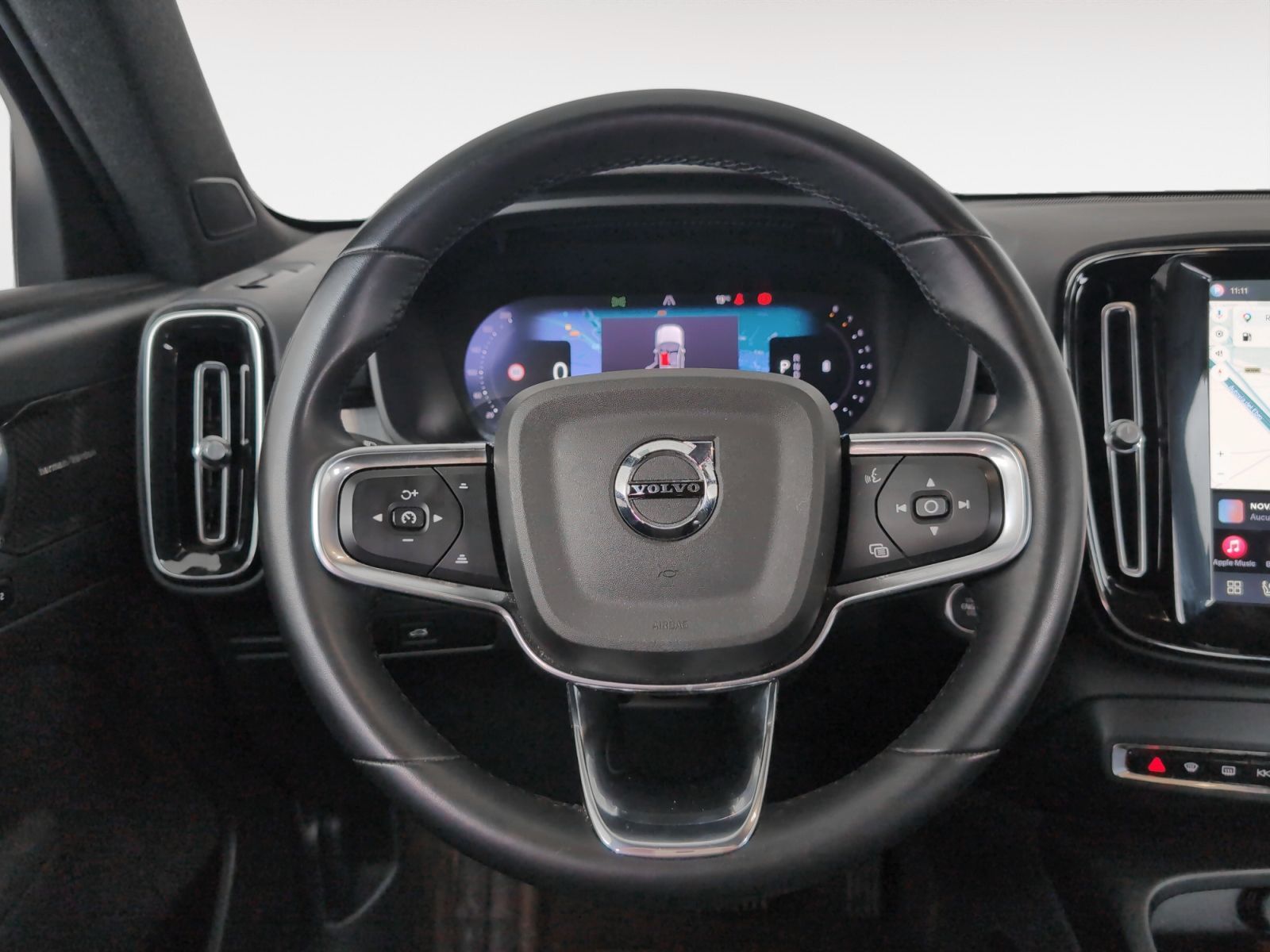 Volvo XC40 B3 Gasolina Mild hybrid Plus Dark - foto 9