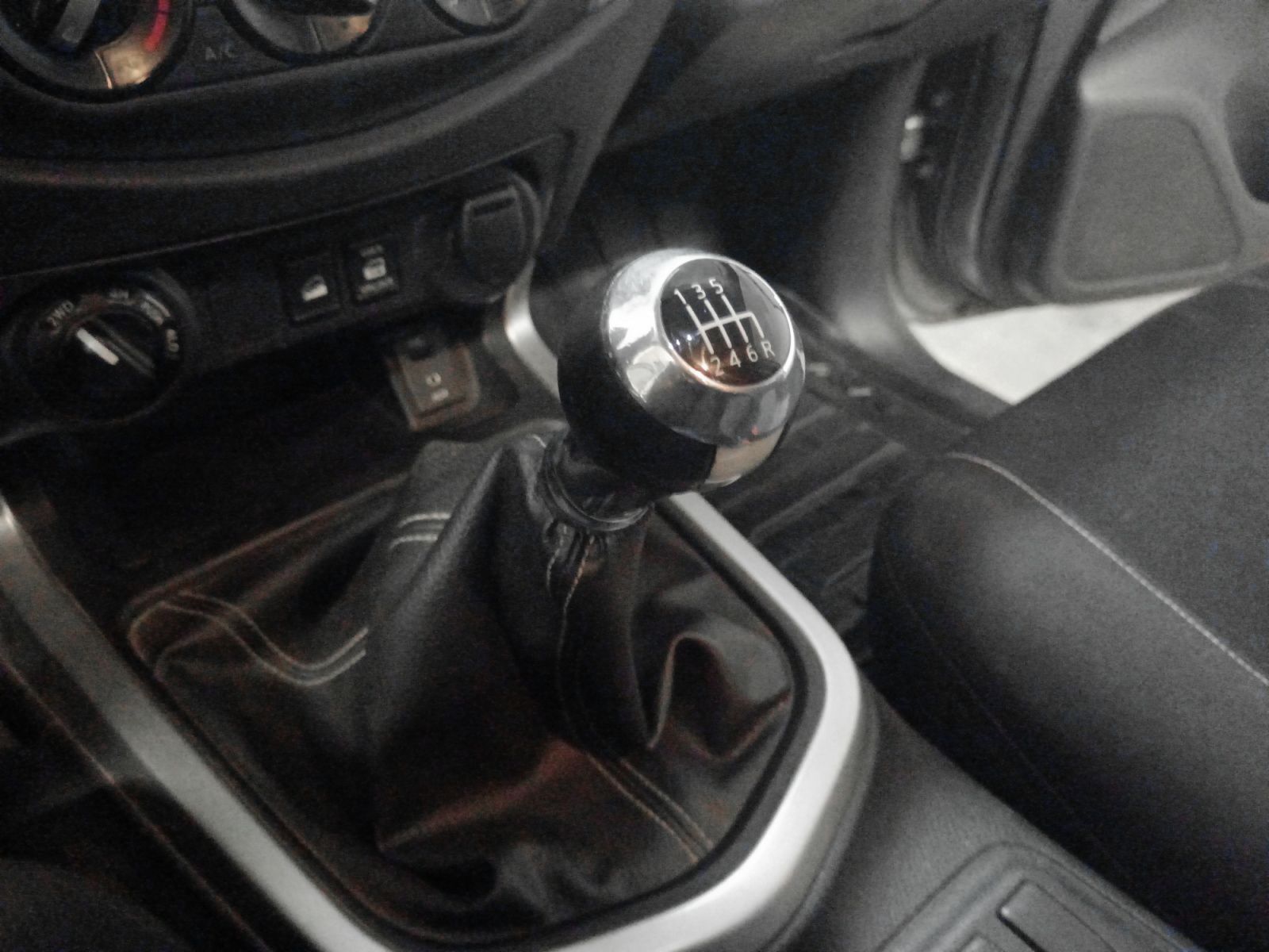 Nissan Navara PickUp 2.3 dCi Visia - foto 15