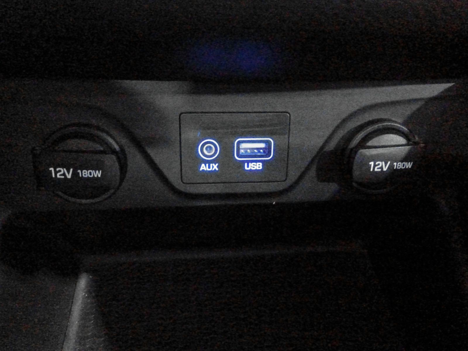 Hyundai Tucson 2.0 CRDi BlueDrive Tecno 4x2 - foto 24