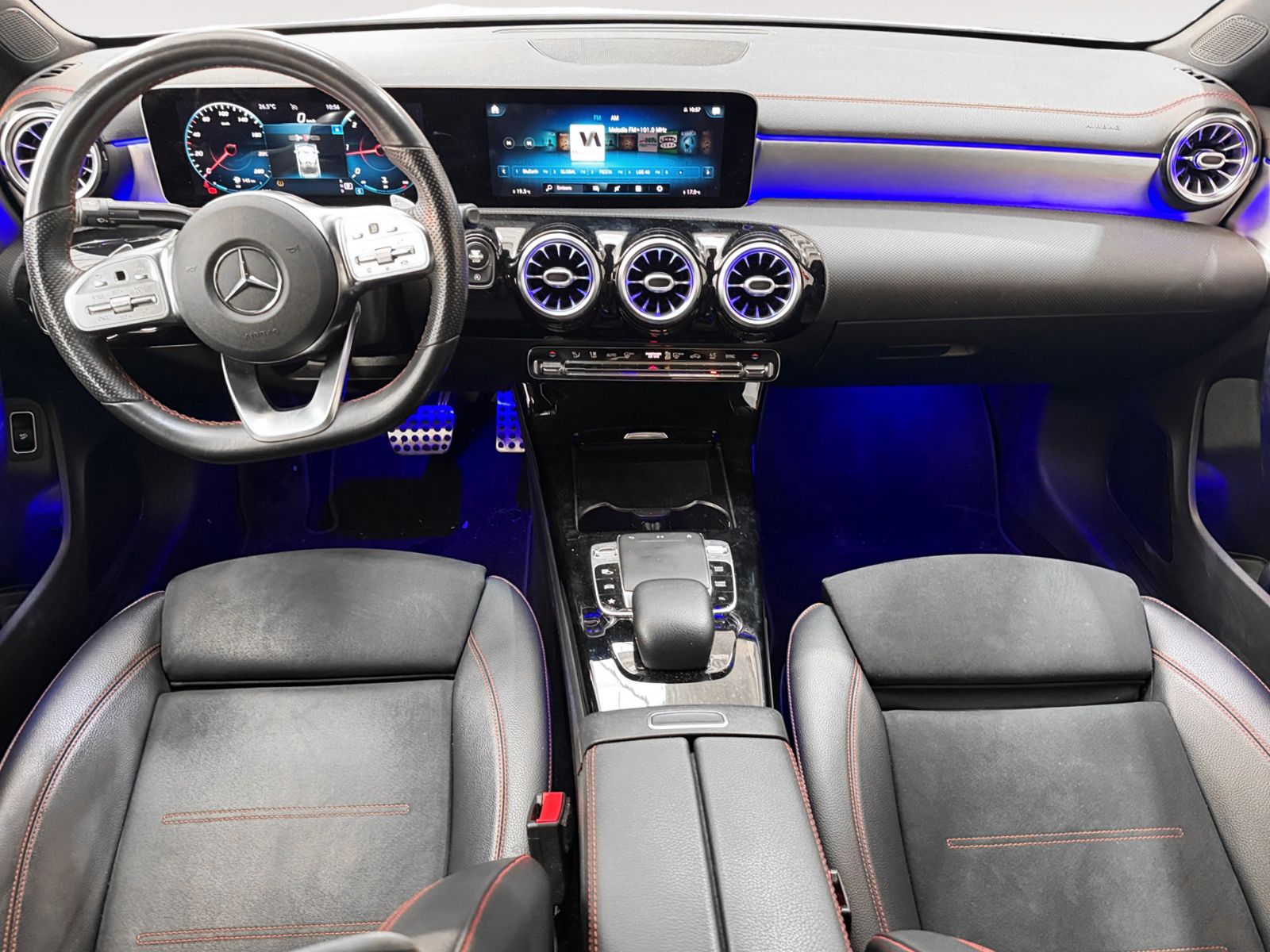 Mercedes-Benz CLA 200 d - foto 9