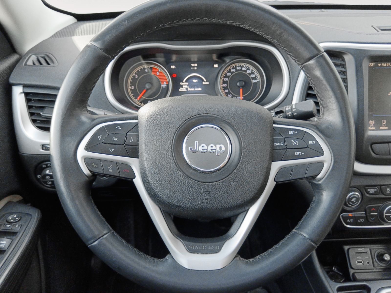 Jeep Cherokee 2.0 CRD Business Plus 4x2 - foto 10