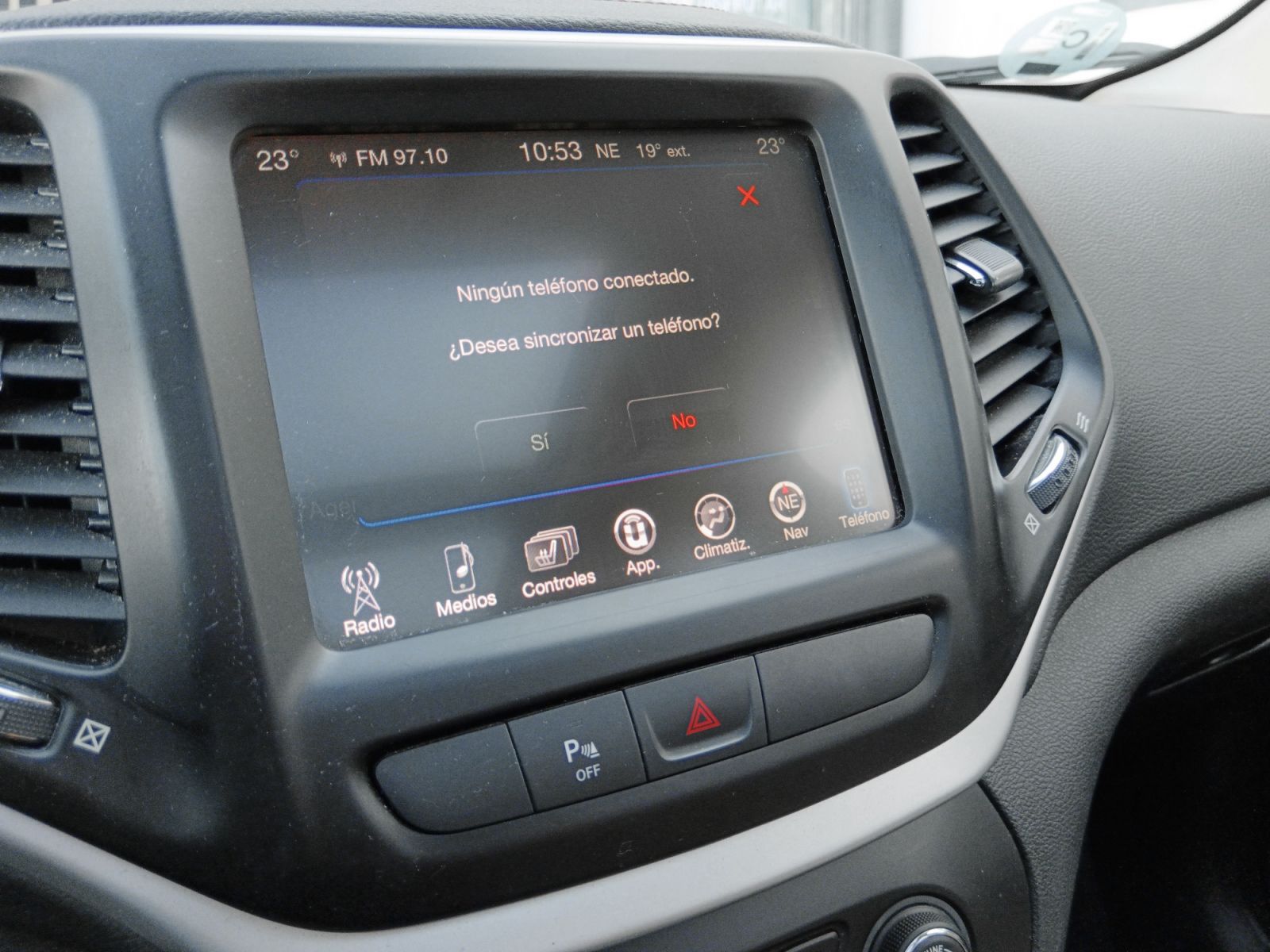 Jeep Cherokee 2.0 CRD Business Plus 4x2 - foto 21