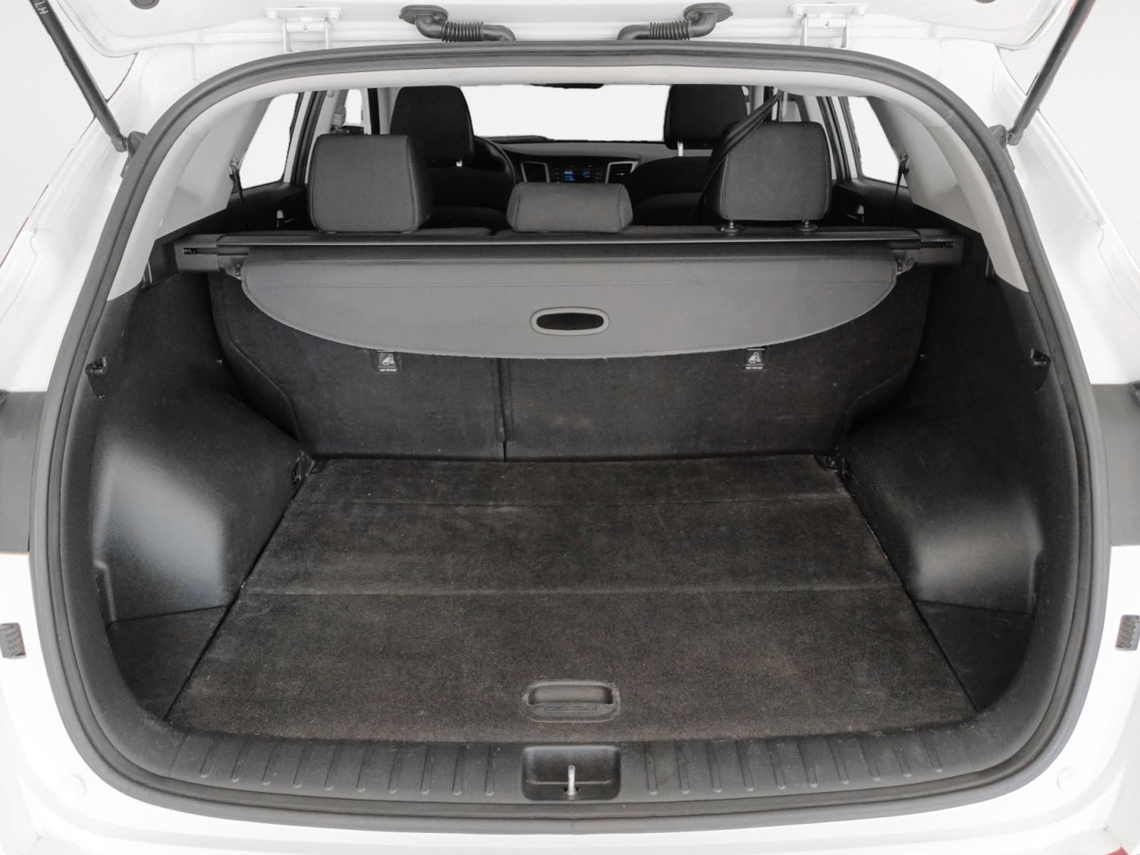 Hyundai Tucson 1.6 GDI BlueDrive Essence 4x2 - foto 14