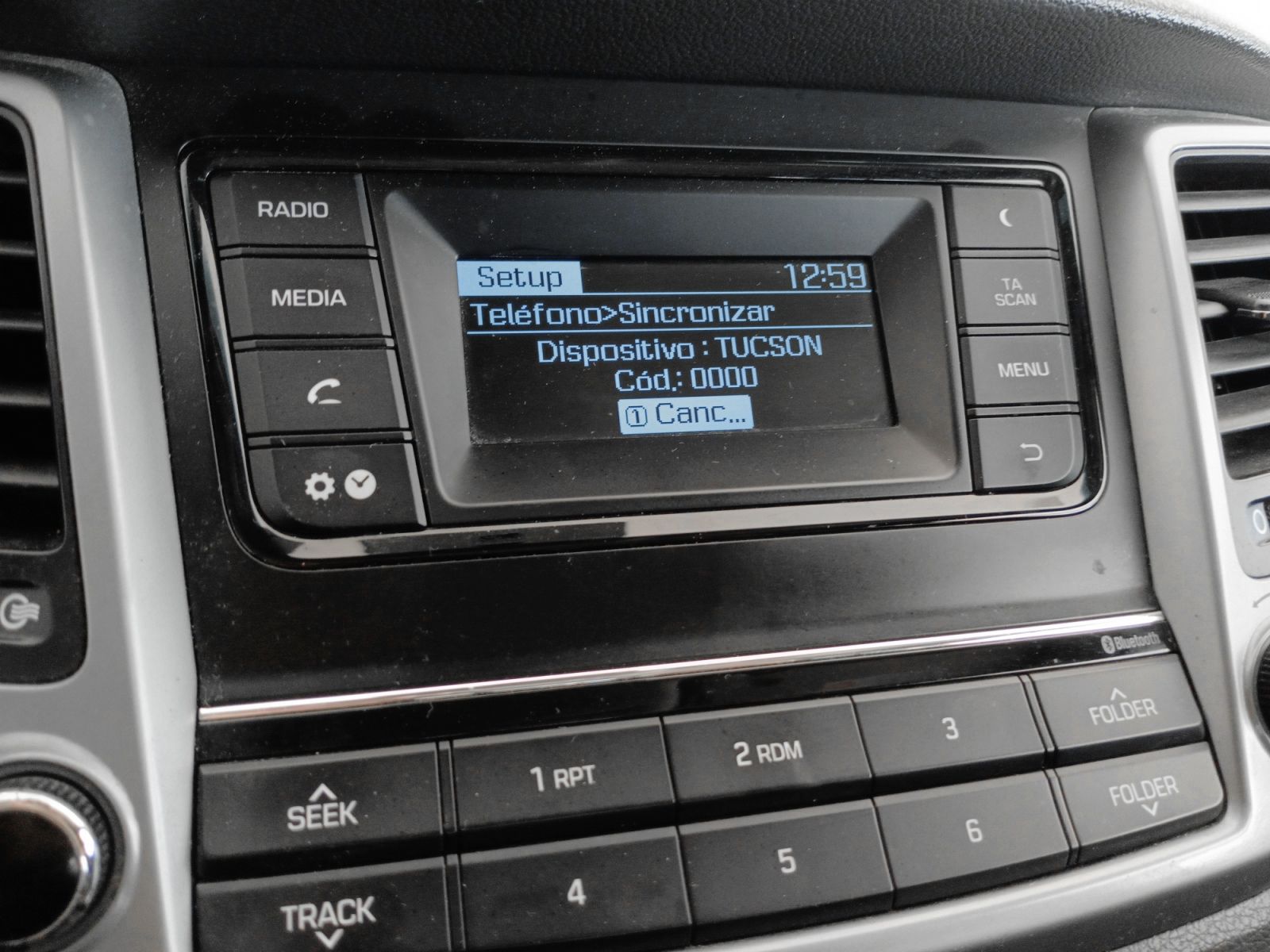 Hyundai Tucson 1.6 GDI BlueDrive Essence 4x2 - foto 19