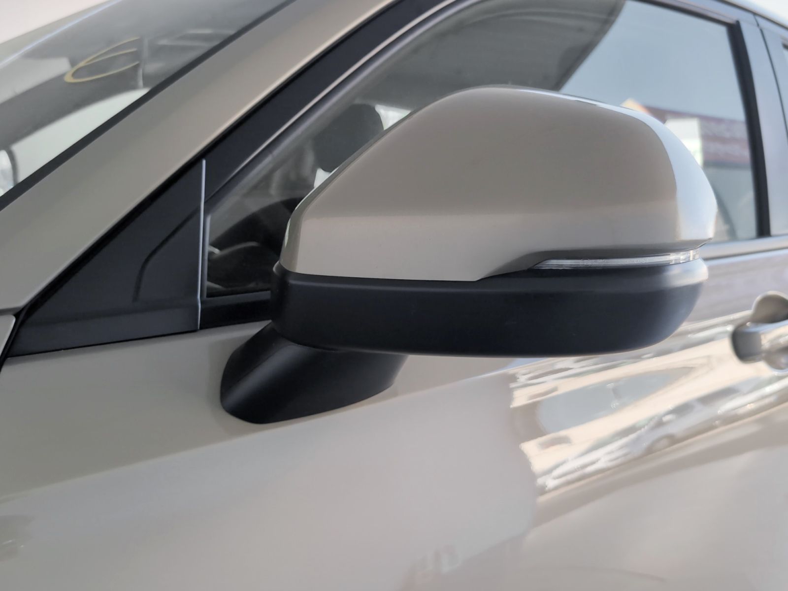 Honda HR-V 1.5 i-VTEC Executive CVT - foto 24